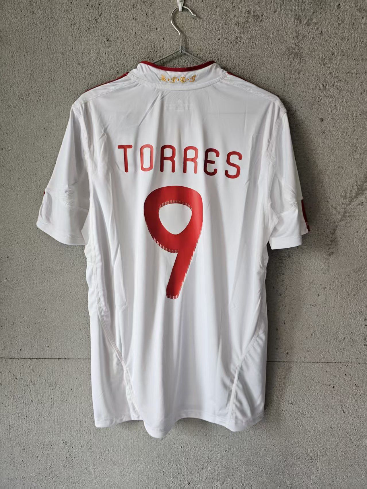 Other 2011 2012 Spain #9 Torres Jersey White Size US S / EU 44-46 / 1 - 2 Thumbnail