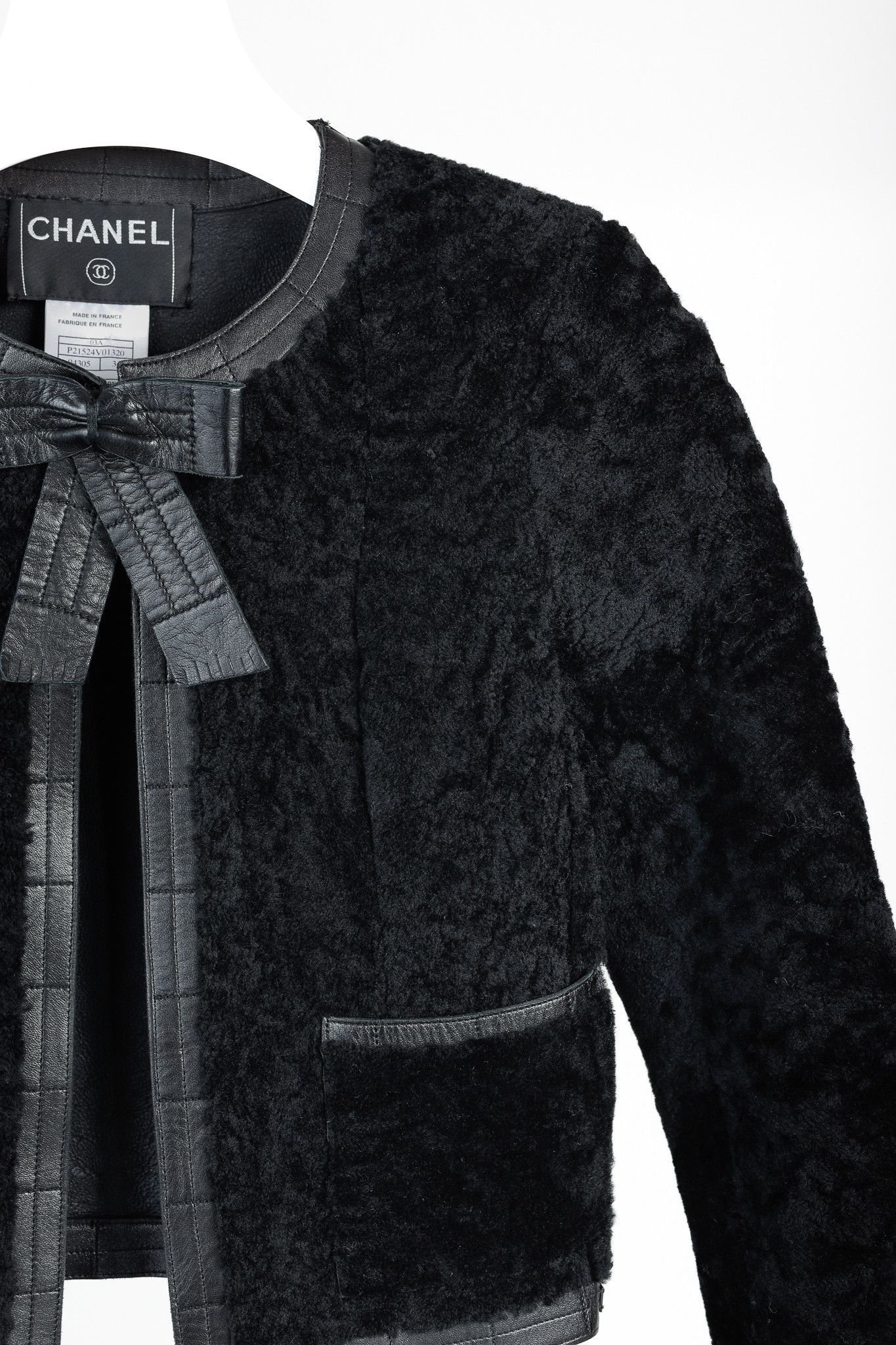 Chanel Chanel 03A Black Curly Lambskin & Leather Cropped Bow Jacket Size XXS / US 00 / IT 34 - 5 Thumbnail