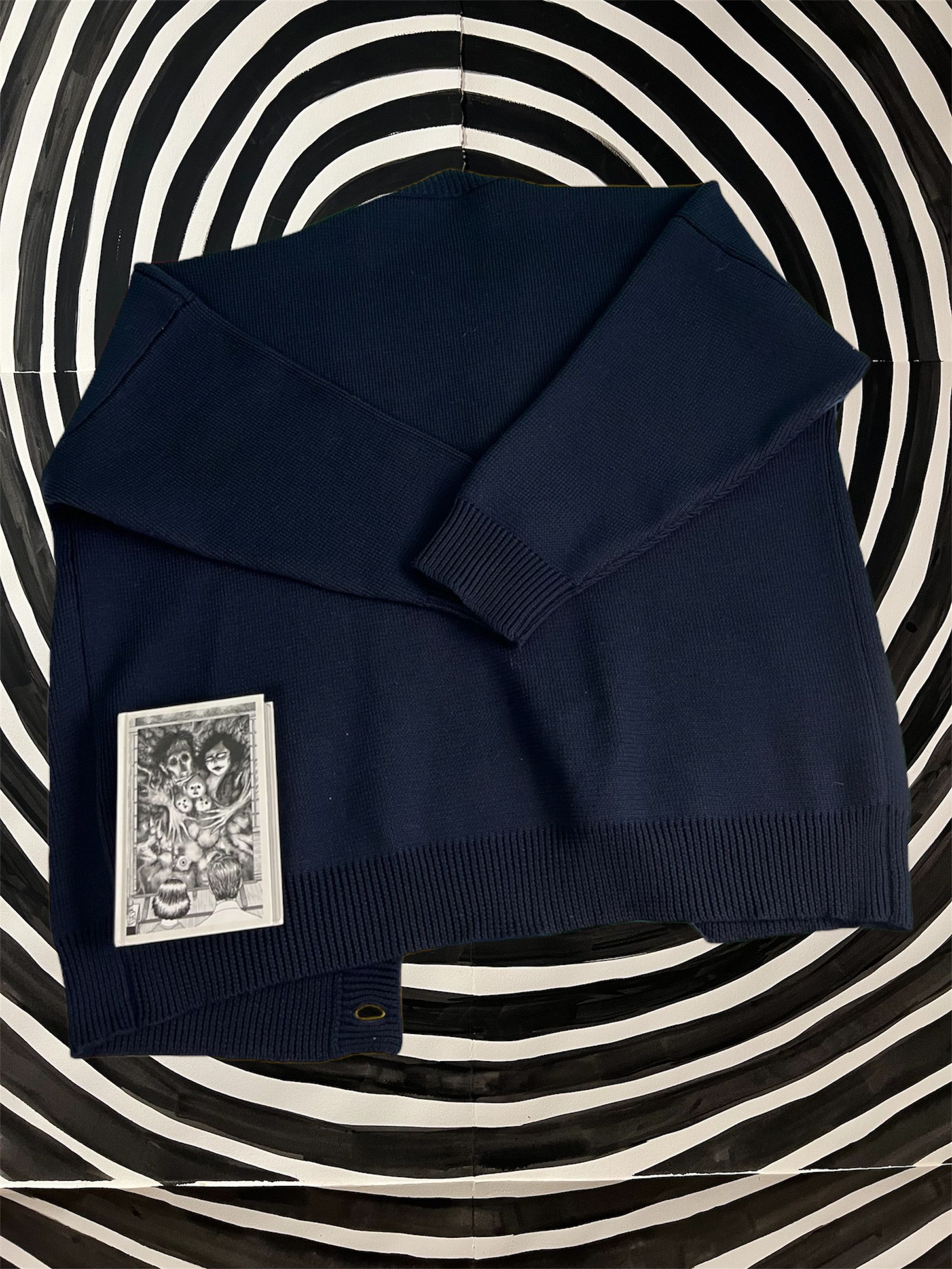 Vetements 3' x 3' cardigan FW18 Size US XXL / EU 58 / 5 - 2 Thumbnail