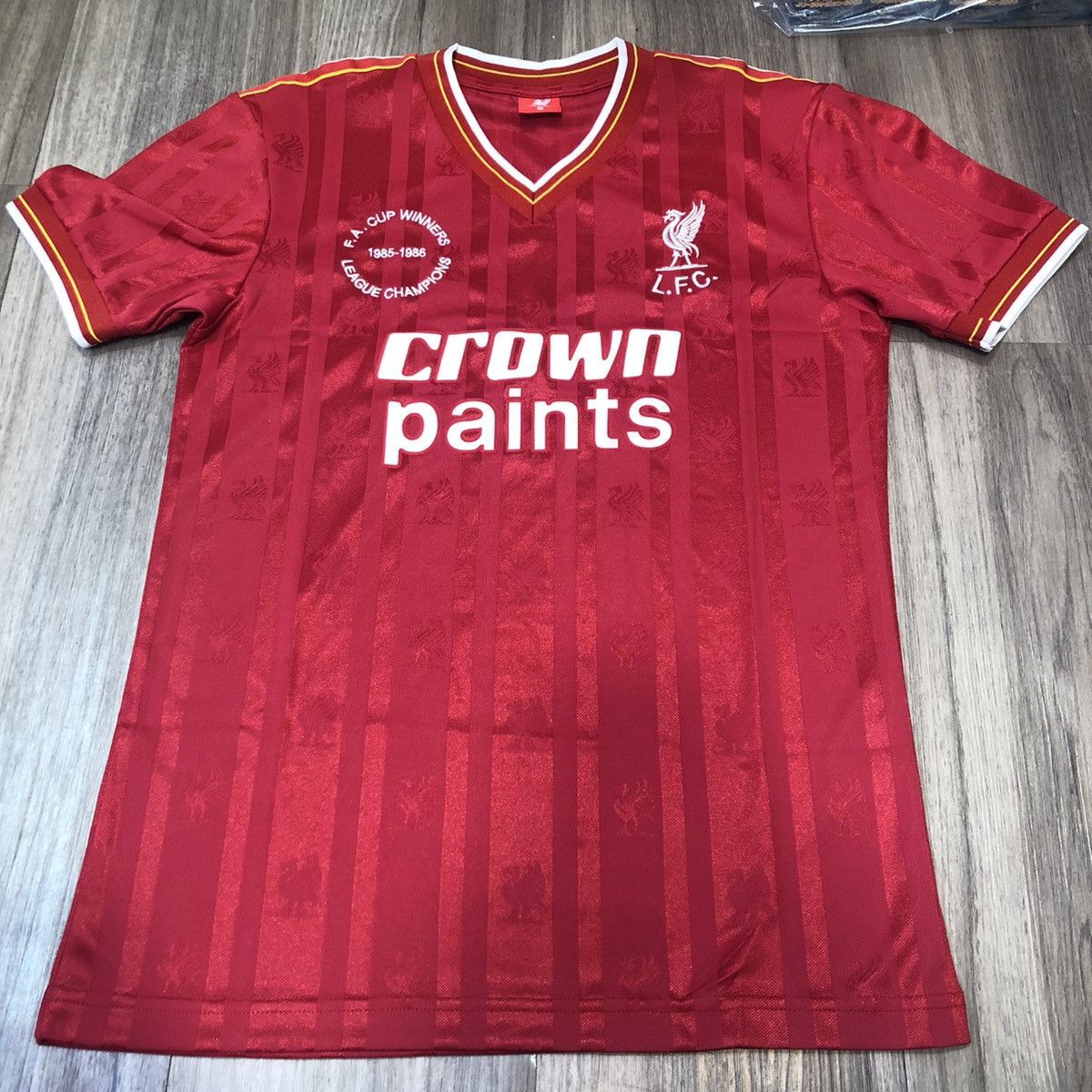 Vintage Liverpool 85/86 retro home shirt Size US S / EU 44-46 / 1 - 1 Thumbnail