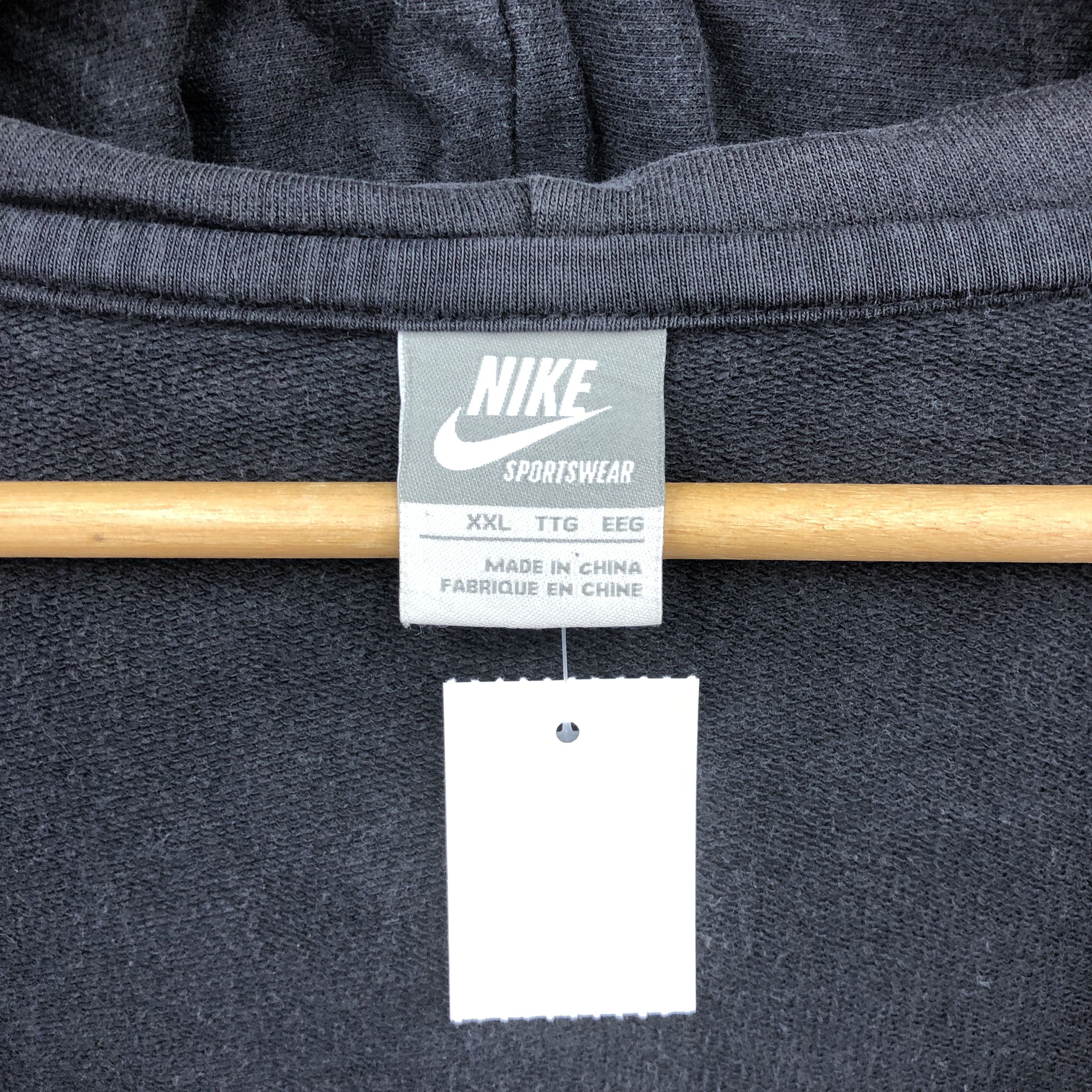 Nike Vintage Nike Hoodie Sweater Nike Swoosh Polka Dot Sweatshirt Size US XL / EU 56 / 4 - 8 Thumbnail
