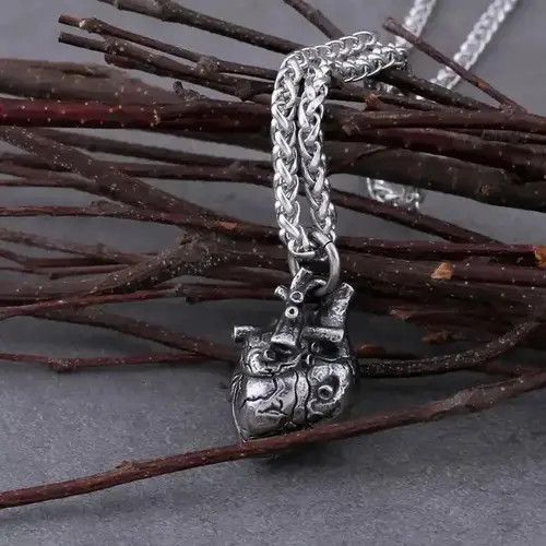 Vintage Anatomical Heart Pendant Necklace Size ONE SIZE - 1 Thumbnail
