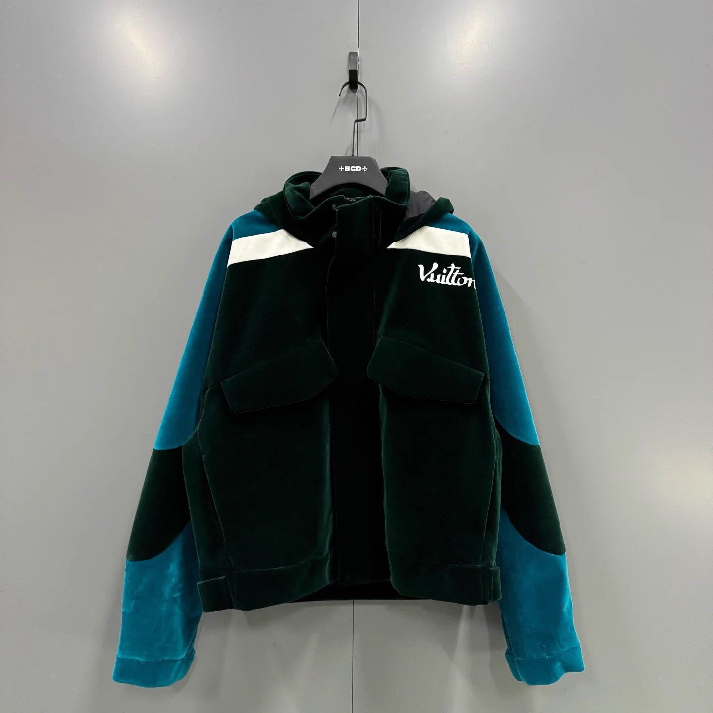 Louis Vuitton LV color blocked suede hooded jacket 46-54 Size US L / EU 52-54 / 3 - 2 Thumbnail