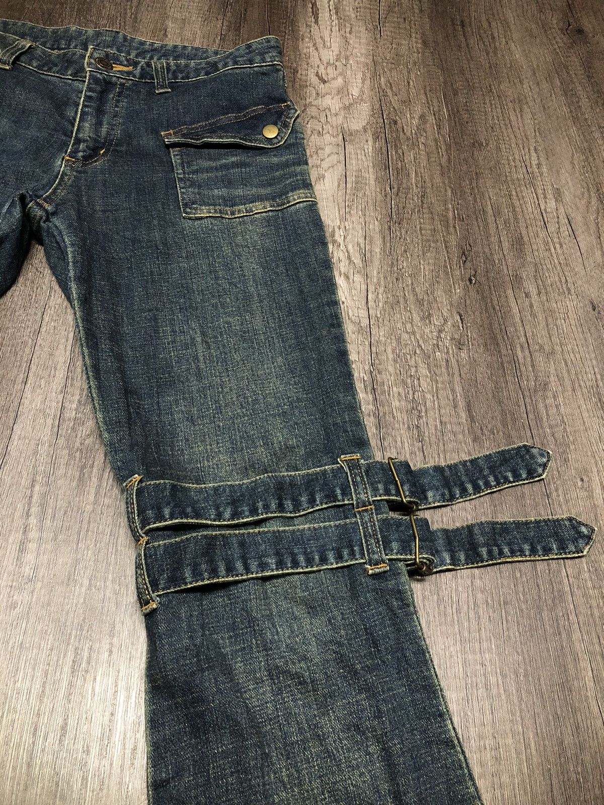 Japanese Brand Vintage Play Chess Flared Jeans Bondage Design Size US 28 / EU 44 - 2 Thumbnail