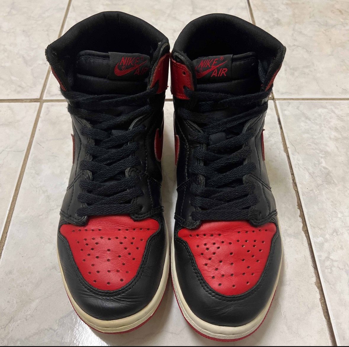 Jordan Brand 1994 Air Jordan 1 Retro “Bred” sz 7.5 Size US 7.5 / EU 40-41 - 4 Thumbnail