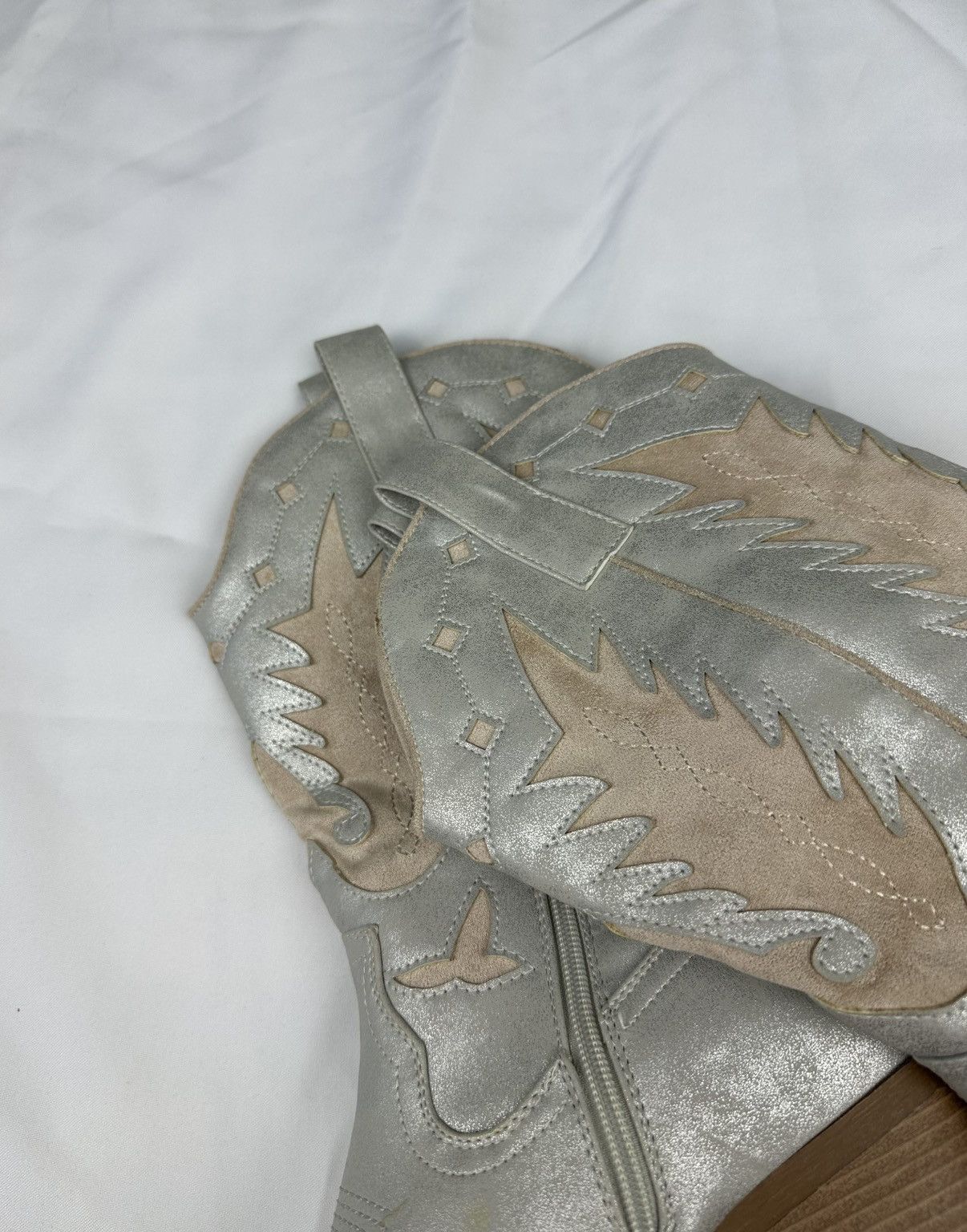 Other Women’s Cowboy biker Western ankle boots Silver 8.5US/40 Eur Size US 8.5 / IT 38.5 - 7 Thumbnail