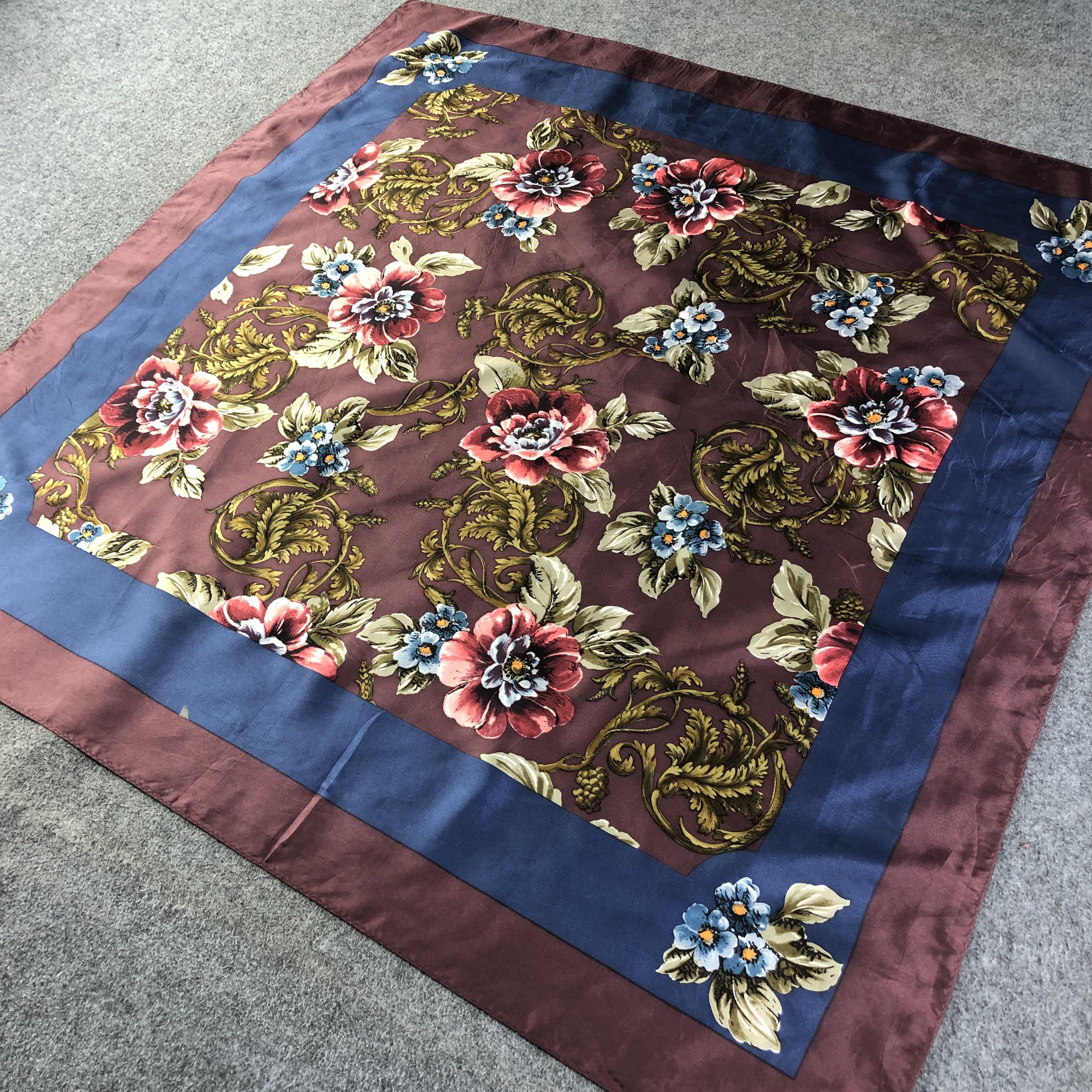 Japanese Brand Luxury Floral Silk Scarf M721 Size ONE SIZE - 2 Thumbnail