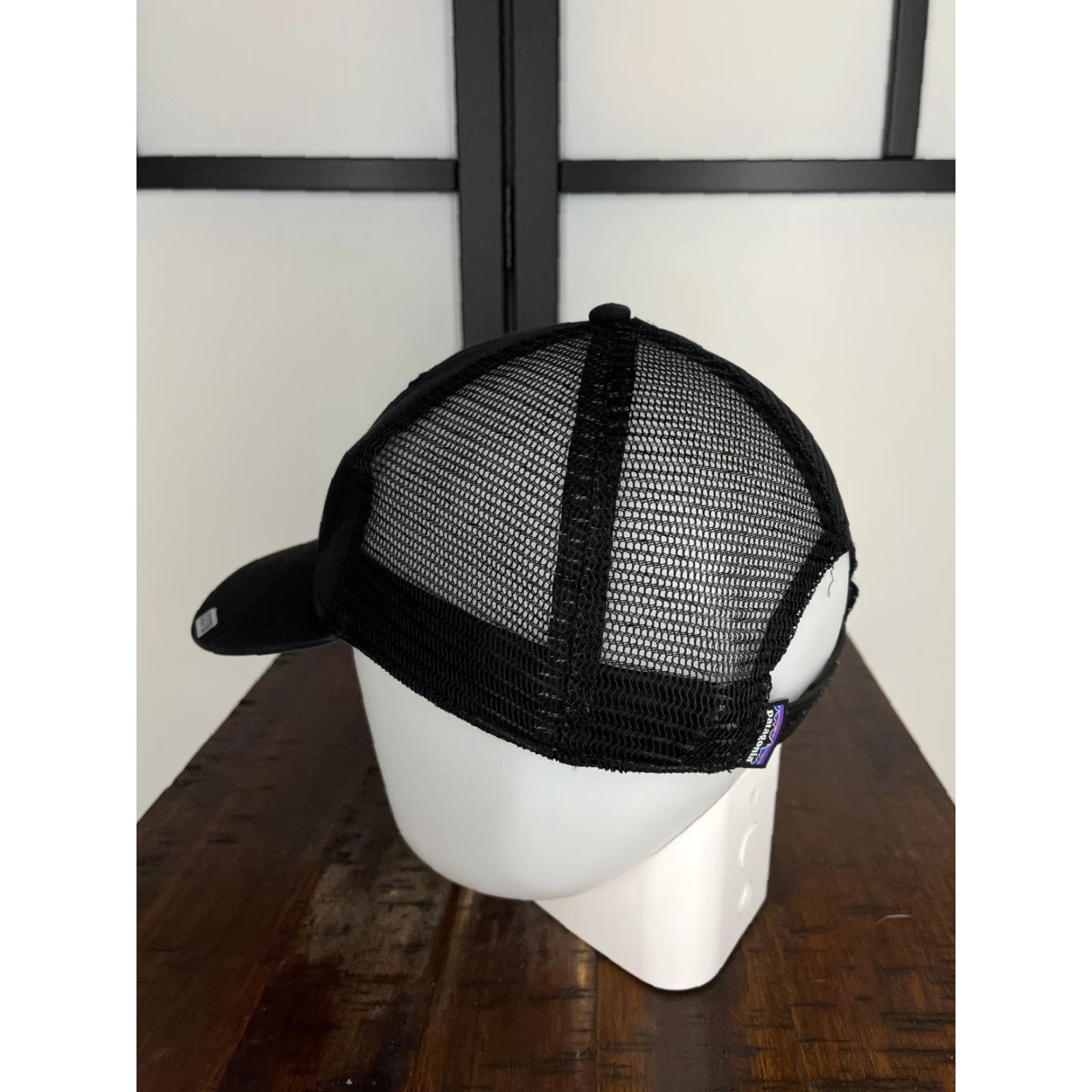 Patagonia Patagonia Hat Cap Snap Back Adult One Size Black Embroidered Trucker Fitz Roy Hat Cap Trucker Adult One Size Black Embroidered Fitz Roy Patagonia Mens Size ONE SIZE - 5 Thumbnail