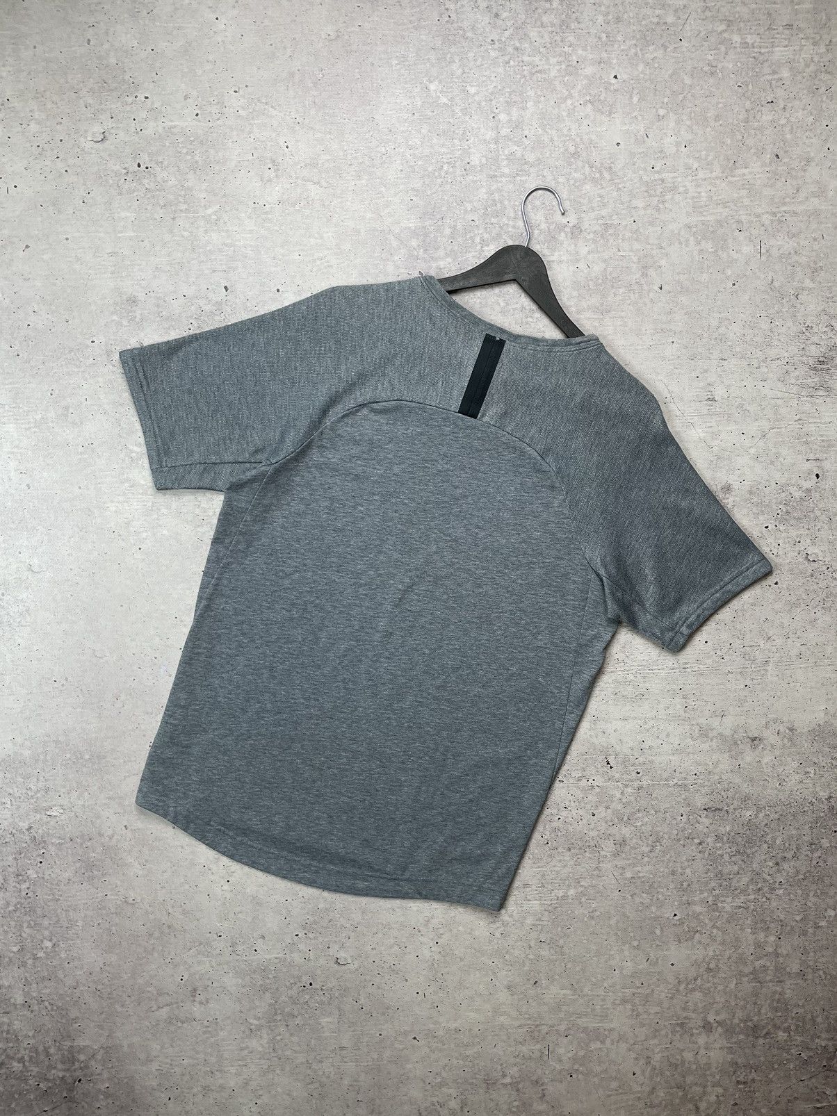 Nike Nike tech fleece tshirt Sz S Size US S / EU 44-46 / 1 - 7 Thumbnail