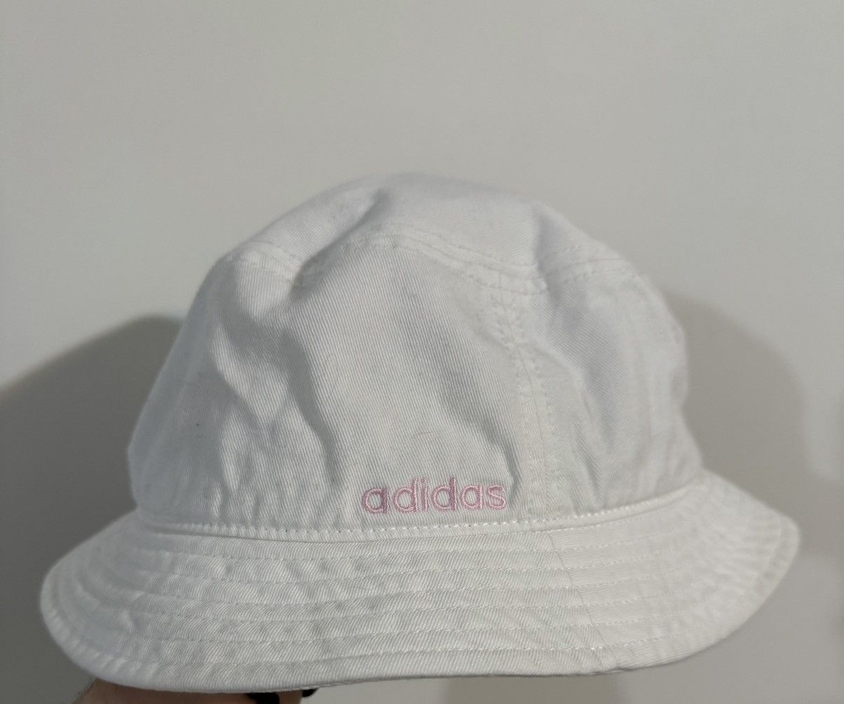Adidas × Vintage Adidas white vintage bucket hat made from cotton Size ONE SIZE - 1 Thumbnail