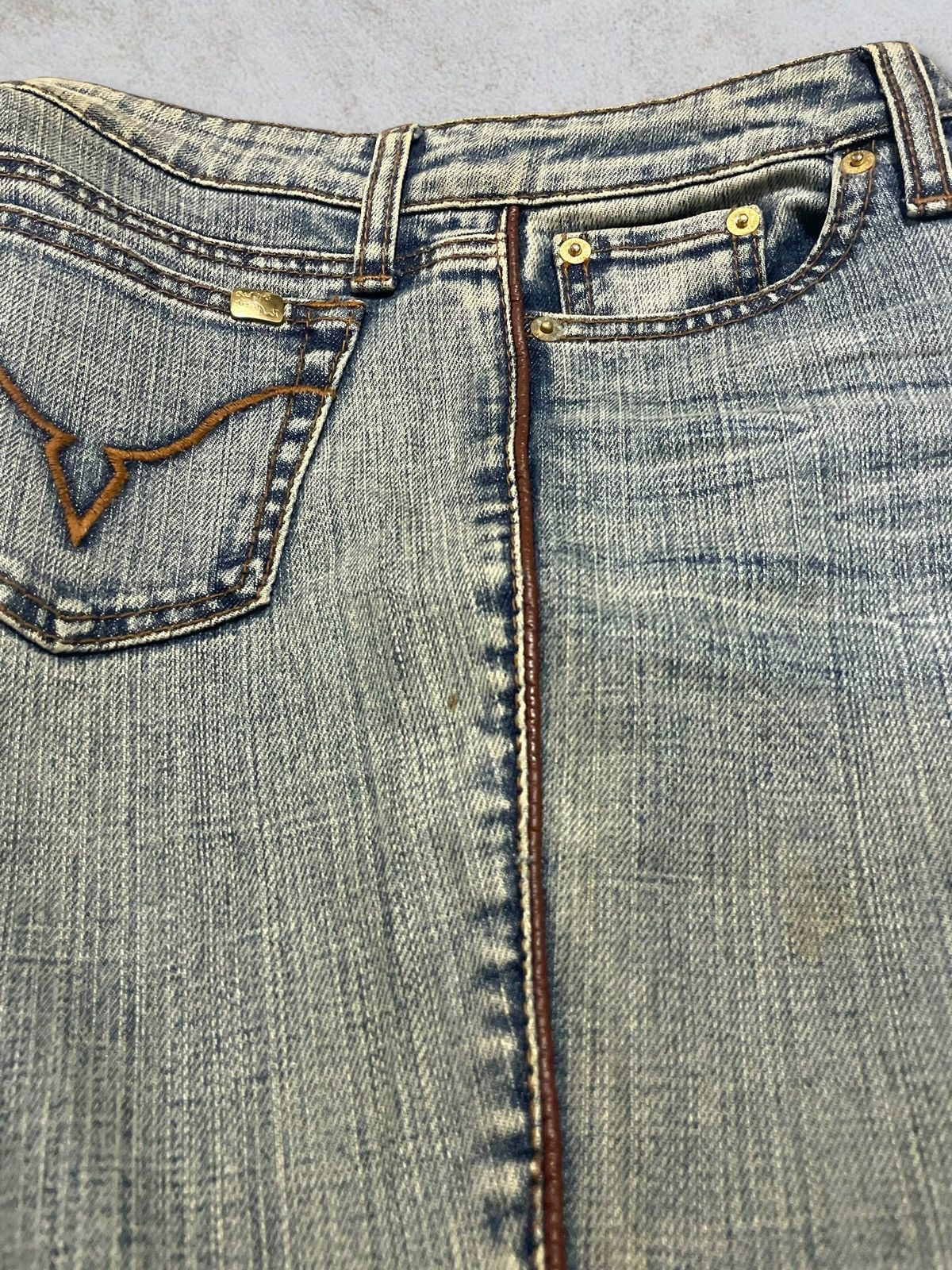 Nude Bad Girl Nuve Fade Wash Wax And Leather Style Flare Jeans Size 26" / US 2 / IT 38 - 10 Thumbnail