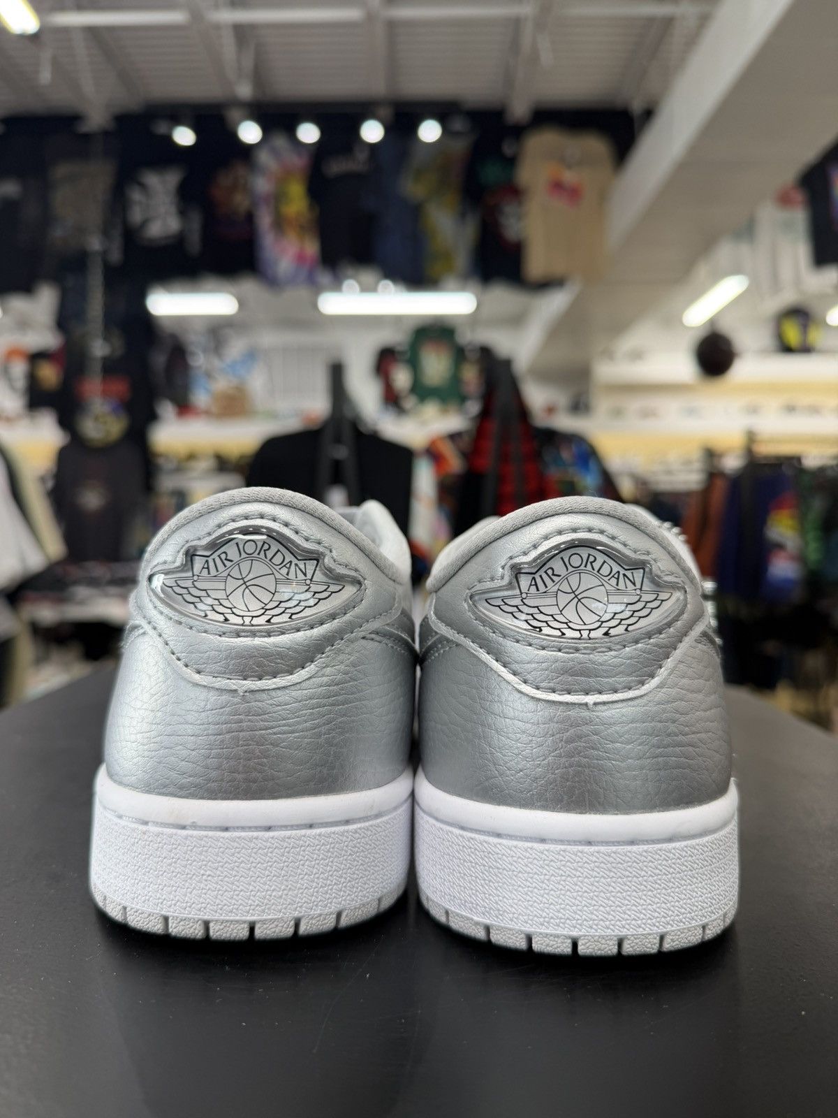 Jordan Brand Jordan 1 Low Metallic Silver Size 9 (2024) Size US 9 / EU 42 - 5 Thumbnail