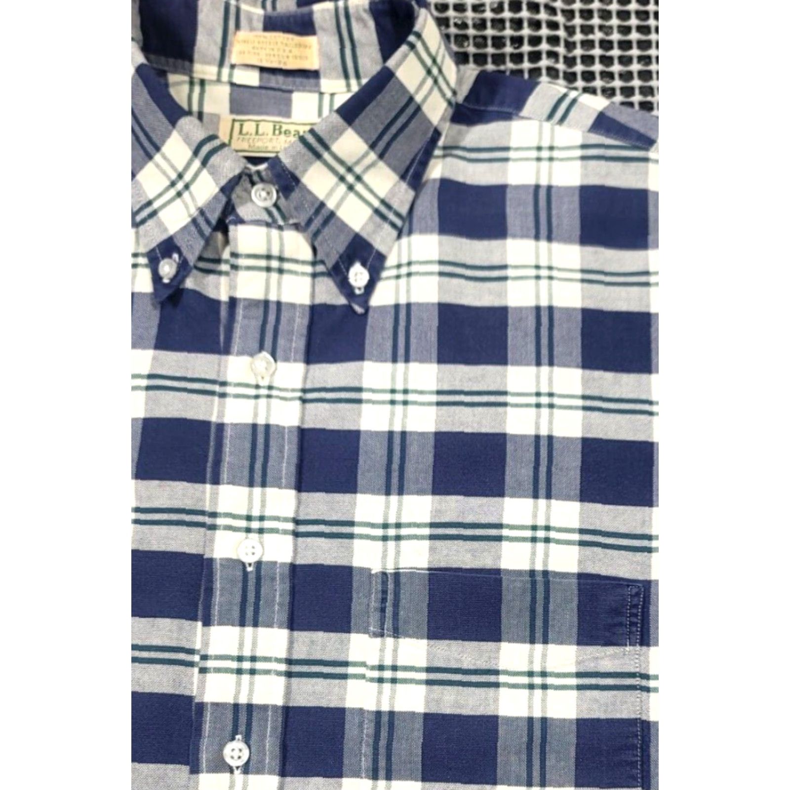 Vintage VINTAGE L.L. Bean Shirt Mens 18.5 34 Plaid Blue White Button-Up Oxford USA Made Size US XXL / EU 58 / 5 - 2 Thumbnail
