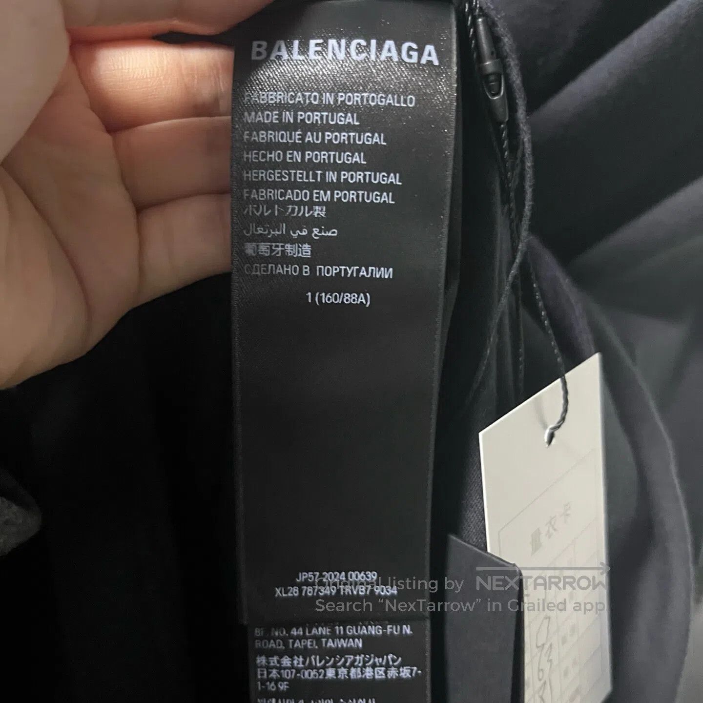 Balenciaga Balenciaga Black letter logo printed round-necked short-sl Size US M / EU 48-50 / 2 - 8 Thumbnail