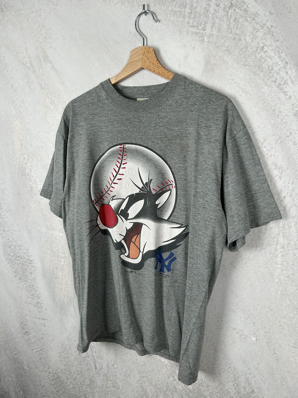 Nutmeg Vintage 1997 Looney Tunes MLB Sport Nutmeg 90s Hype Rare Size US M / EU 48-50 / 2 - 2 Thumbnail