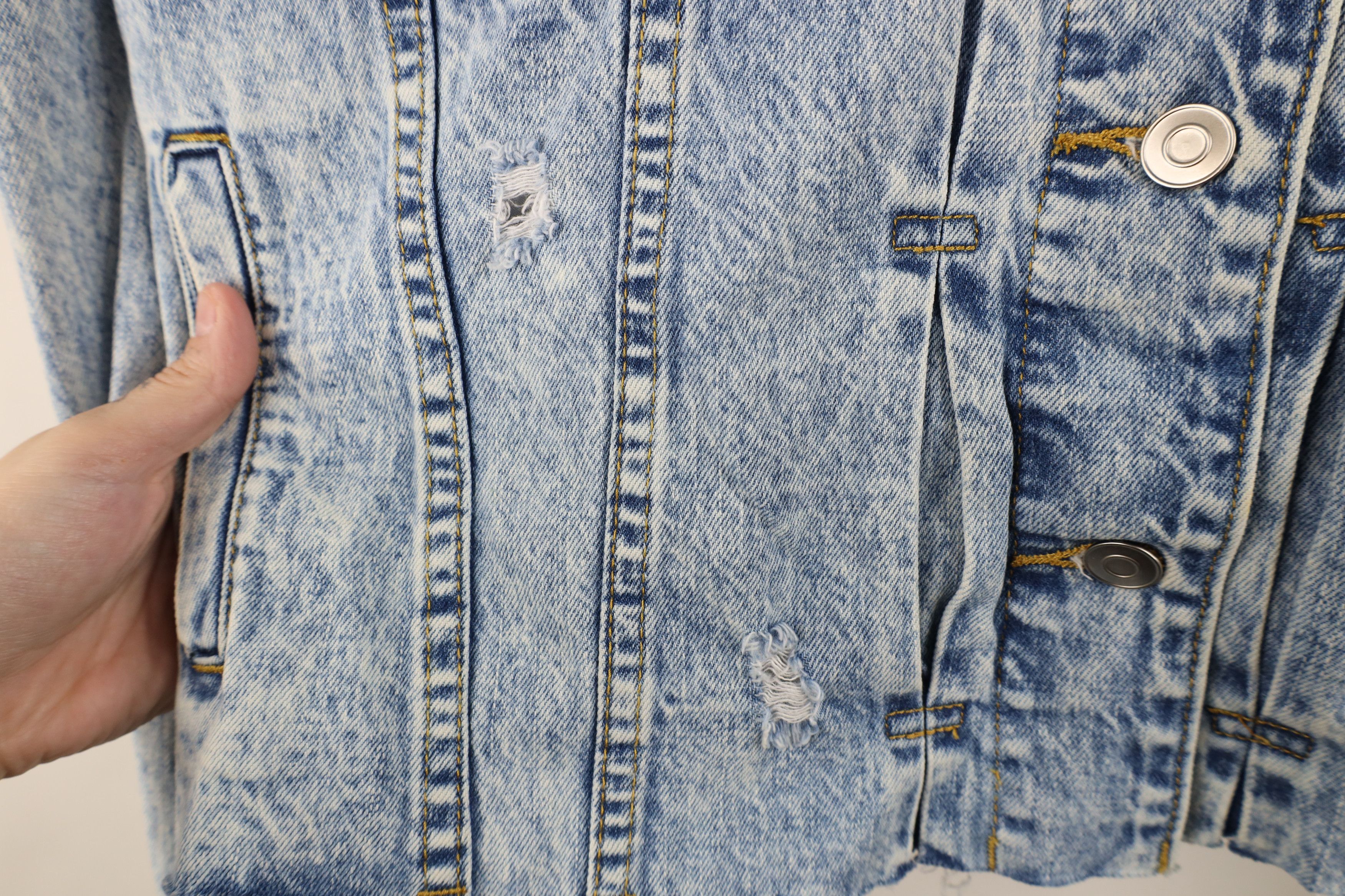 Vintage Buckle BKE Off Cropped Acid Wash Hooded Denim Trucker Jacket Size L / US 10 / IT 46 - 4 Thumbnail