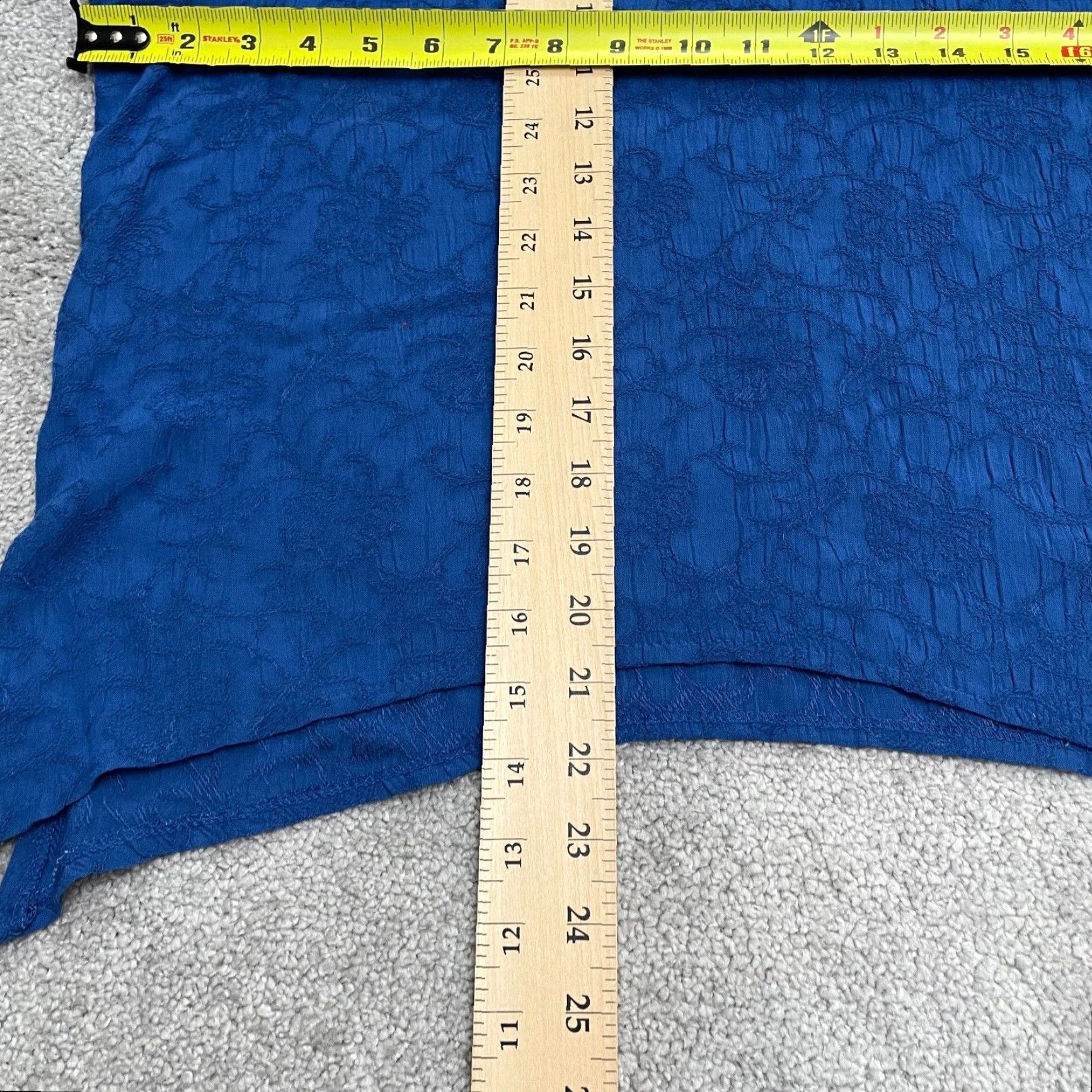 Vintage Molly Malloy Vintage Blouse Womens 14 Royal Blue Textured Round Neck Padded Top Shirt Adult Medium Blue Classic Slit Short Sleeve Knit Rayon Size XL / US 12-14 / IT 48-50 - 7 Thumbnail