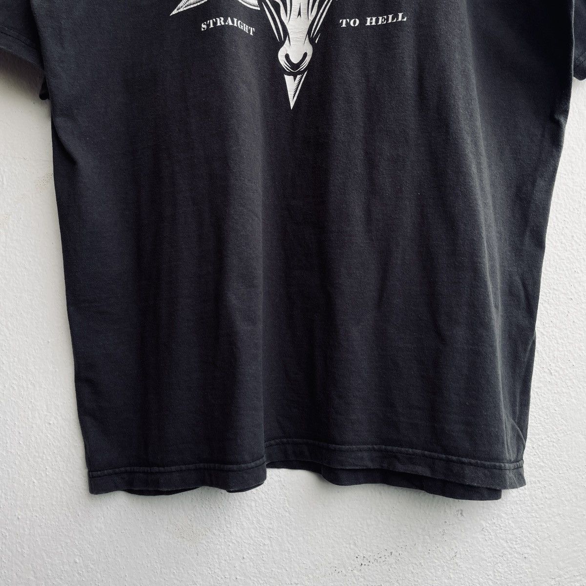 Obey Faded Vintage Y2K Obey Goat Head Straight To Hell TShirt Size US XL / EU 56 / 4 - 9 Thumbnail