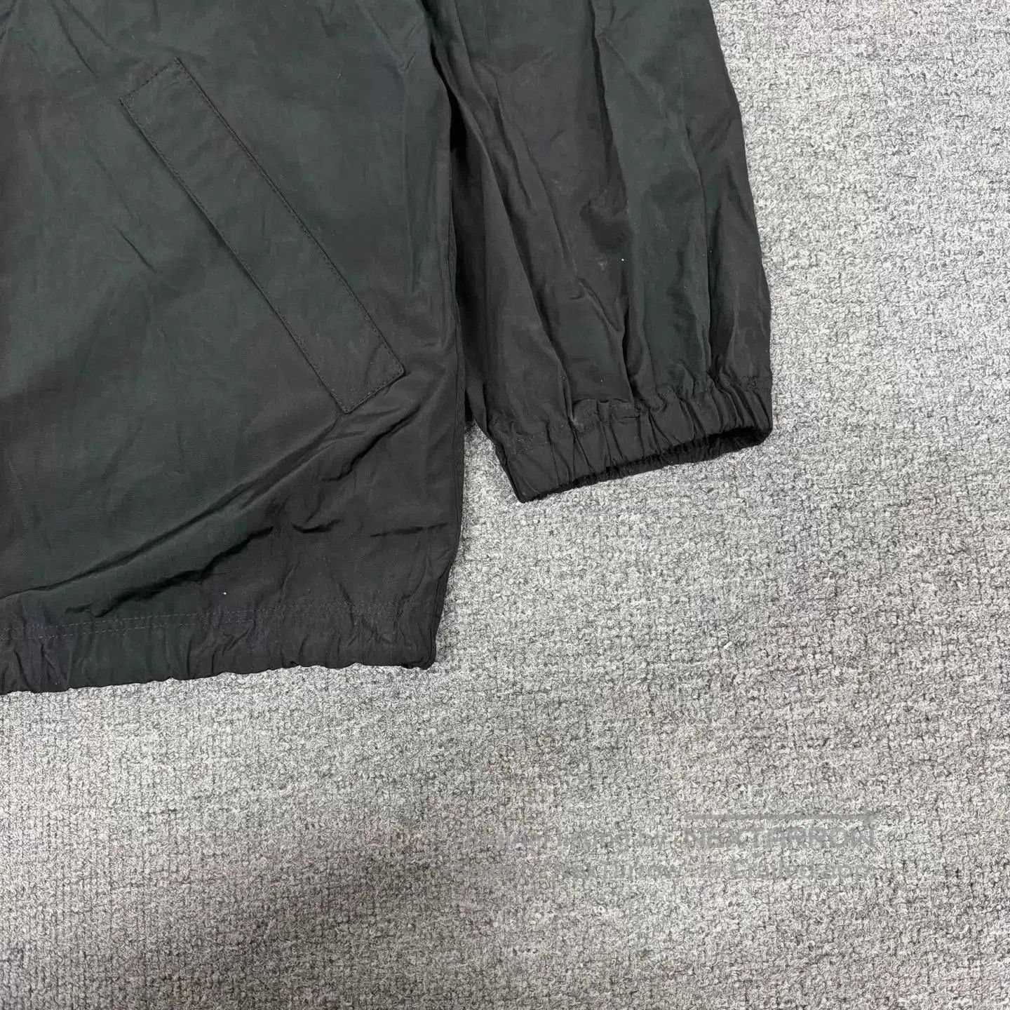 Balenciaga Black Light Jacket with 'Be Different' Back Print. Size US XS / EU 42 / 0 - 6 Thumbnail