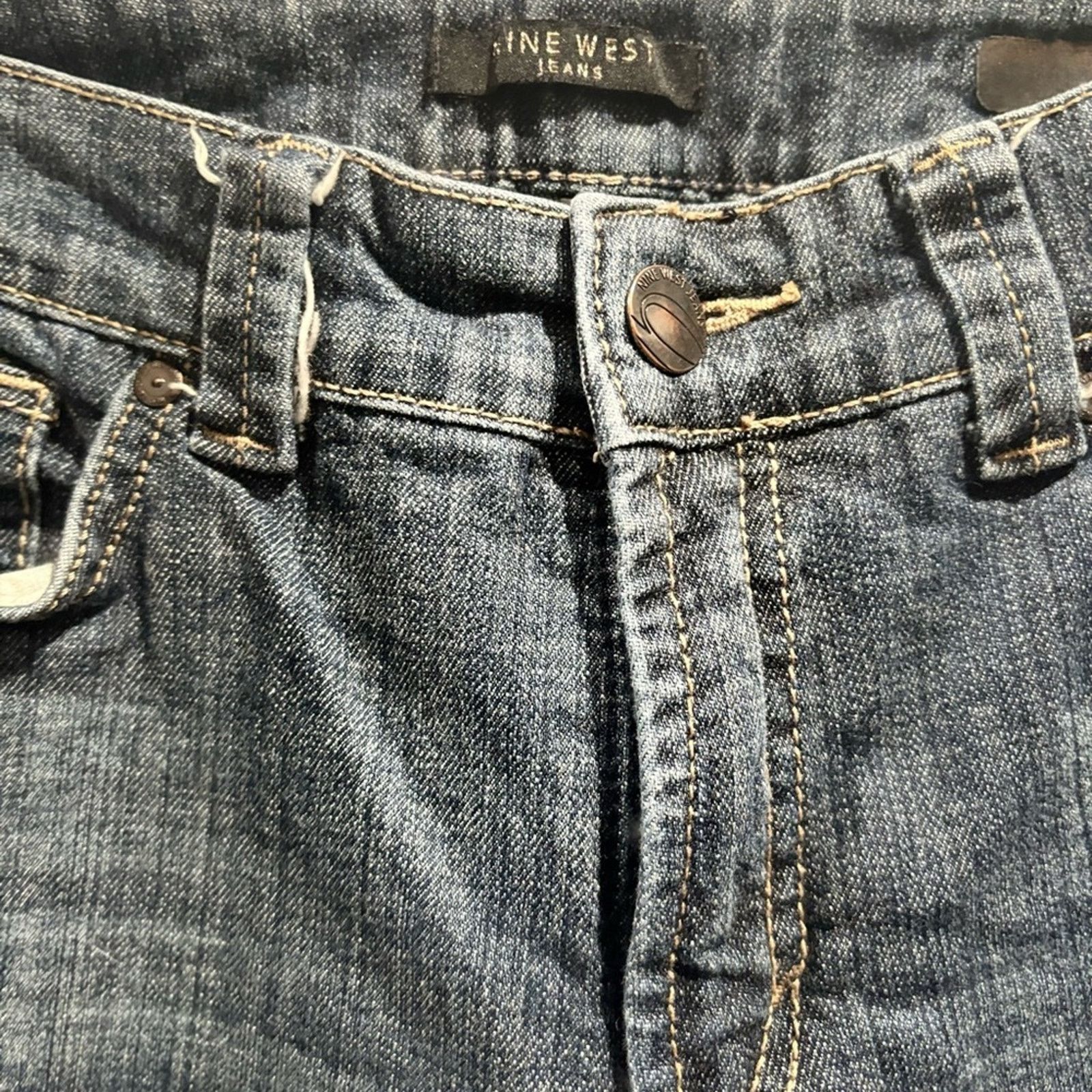 Nine West NINE WEST Broadway Straight Leg Medium Wash Denim Sz 6/27 Size 27" / US 4 / IT 40 - 4 Thumbnail