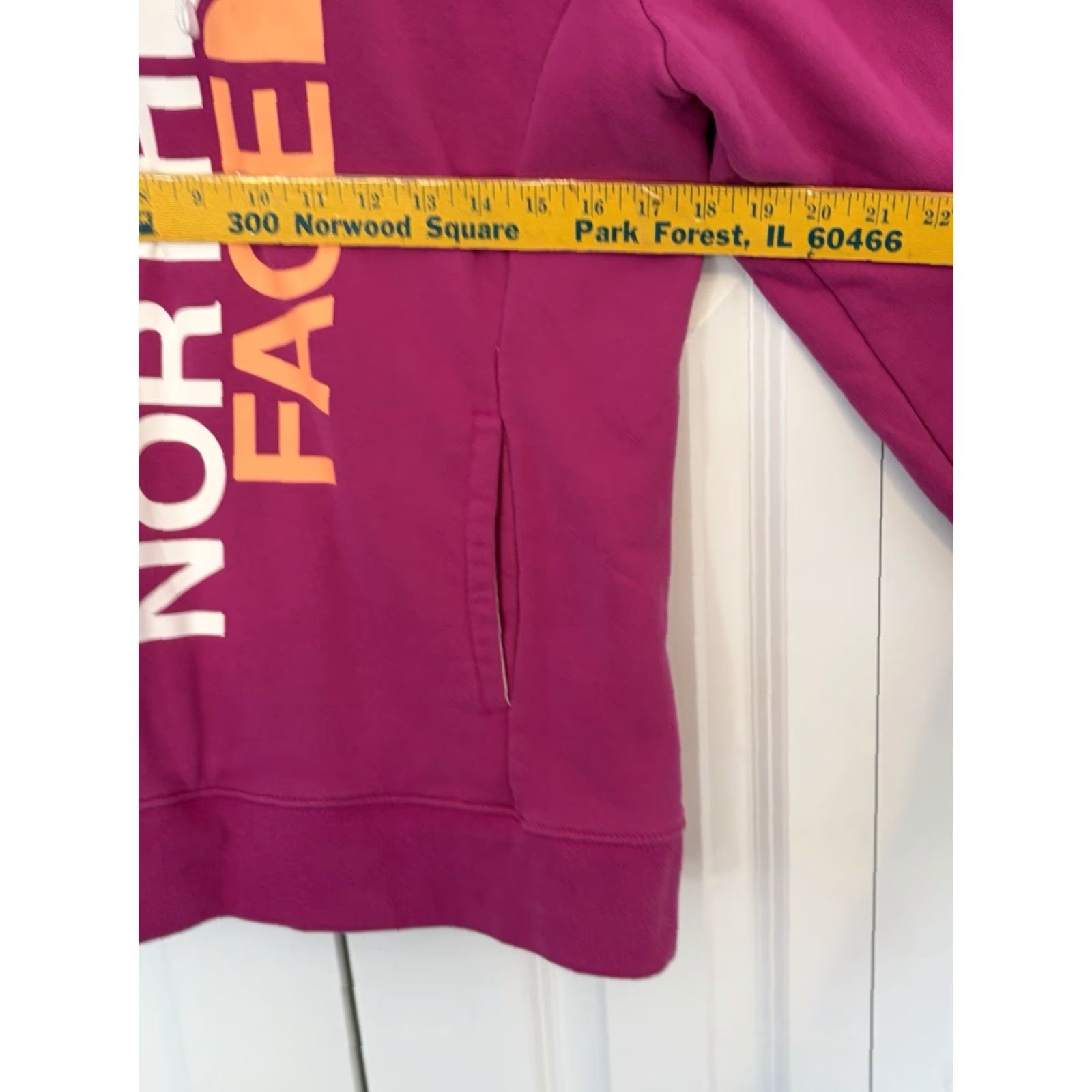 The North Face The North Face Hoodie Women Pink Logo Long Sleeve Large Pullover Fleece Kangaroo Pocket Activewear Winter Fall Spring Regular Fit Size L / US 10 / IT 46 - 3 Thumbnail