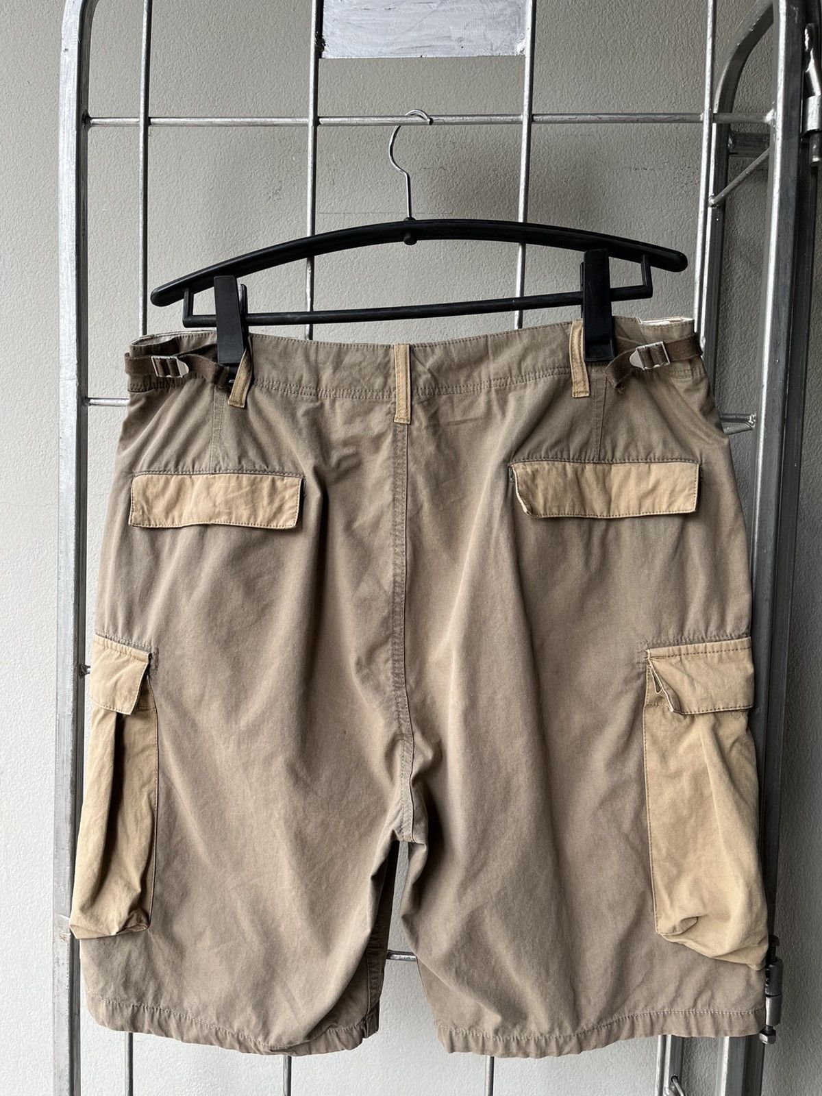 Neighborhood Neingborhood brown cargo shorts Size US 44 / EU 60 - 2 Thumbnail