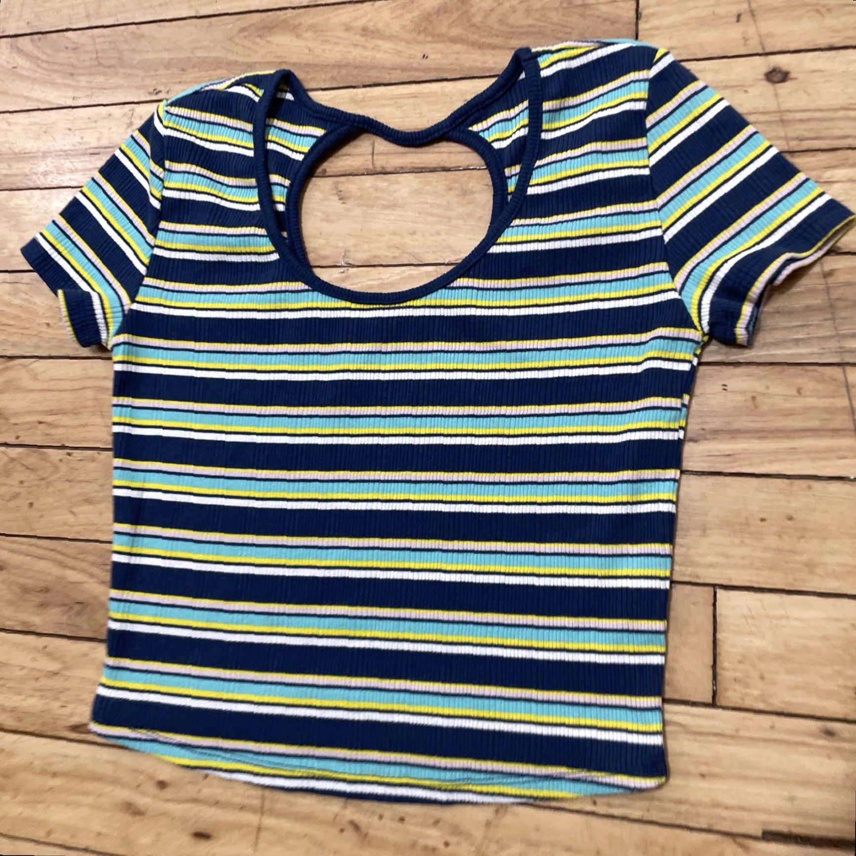 Vintage SO Shirt XS Womens Cropped Hoop Knit Top Blue Green Stripe Breathe Stretch Model XS Casual Summer Size XS / US 0-2 / IT 36-38 - 4 Thumbnail