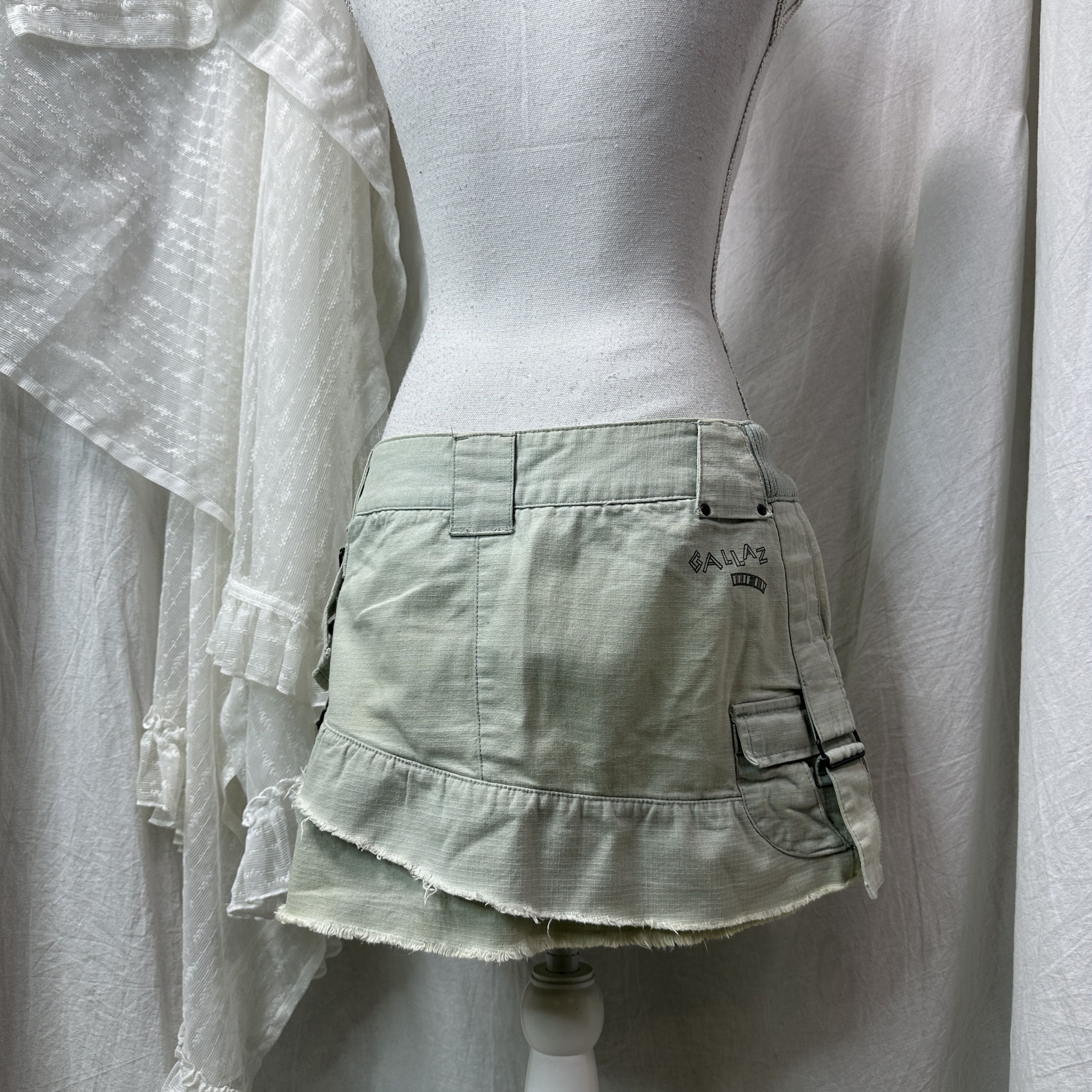 Vintage Vintage Military Styled Cargo Mini Skirt Y2K Size 25" / US 0 / IT 36 - 6 Thumbnail