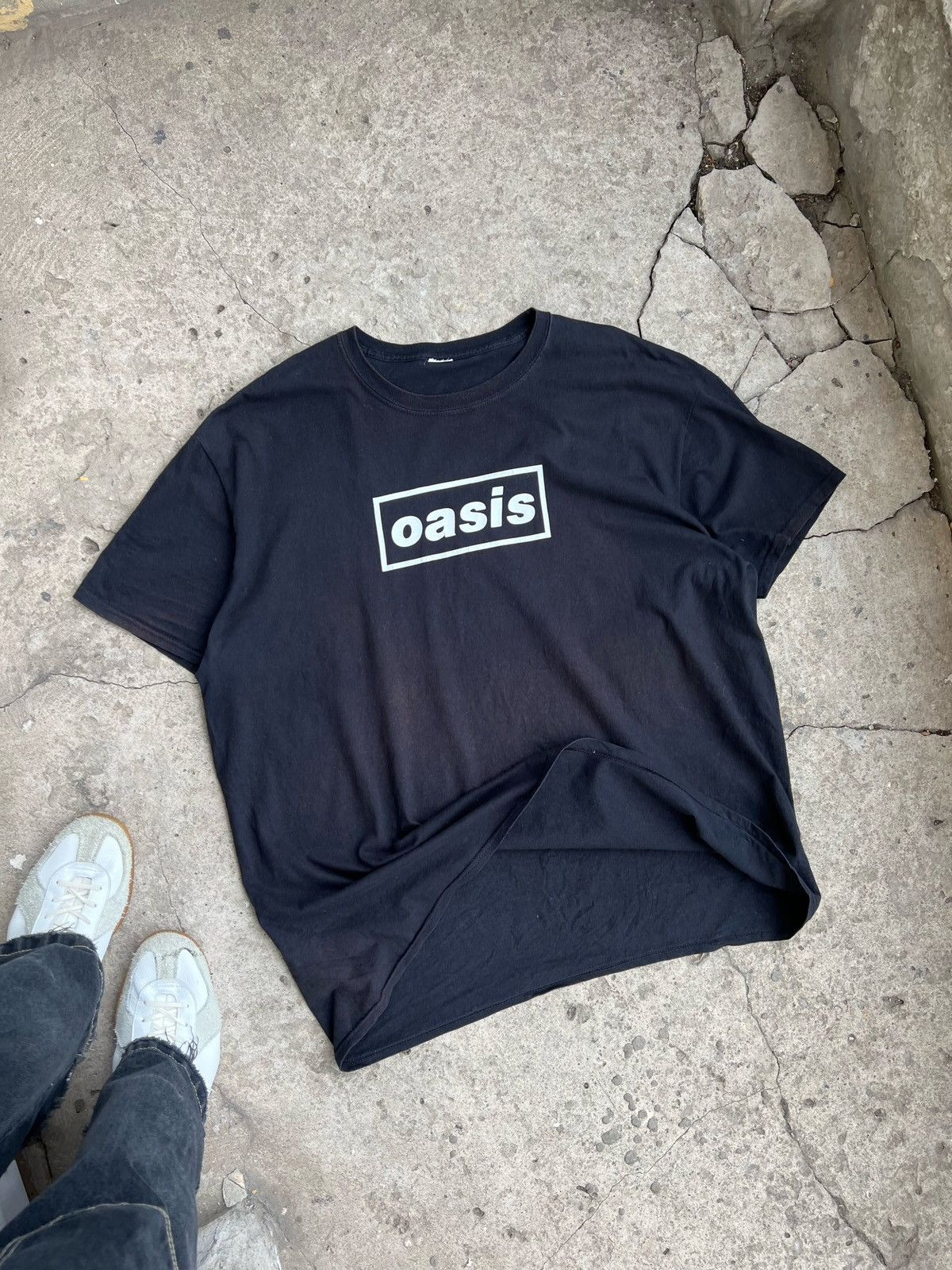 Band Tees Vintage Oasis faded tee Definitely Maybe T Shirt Radiohead Size US XXL / EU 58 / 5 - 3 Thumbnail