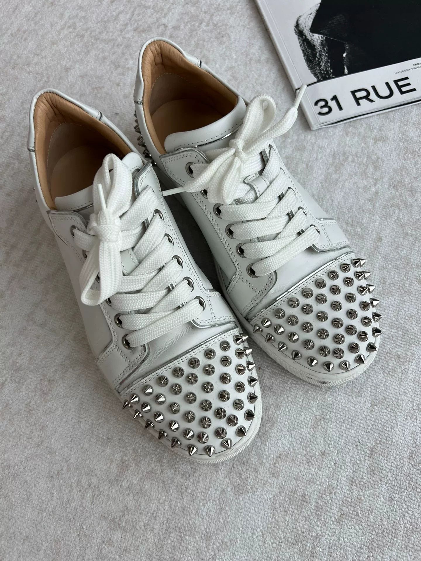 Christian Louboutin Christian Louboutin White Leather Low-Top Spiked Sneakers Size US 5 / IT 35 - 1 Thumbnail