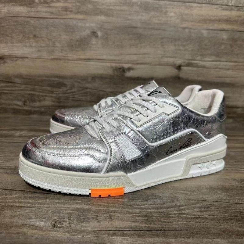Louis Vuitton Louis Vuitton Metallic Low Top Sneakers for Men 0079 Size US 10.5 / EU 43-44 - 1 Thumbnail