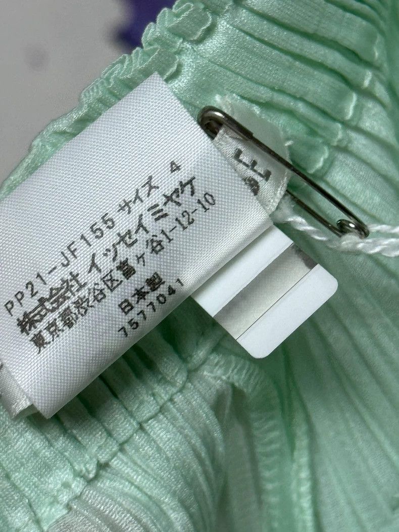 Issey Miyake Issey Miyake size:4 Mint green pleated pants Size 42" / US 20 - 4 Thumbnail