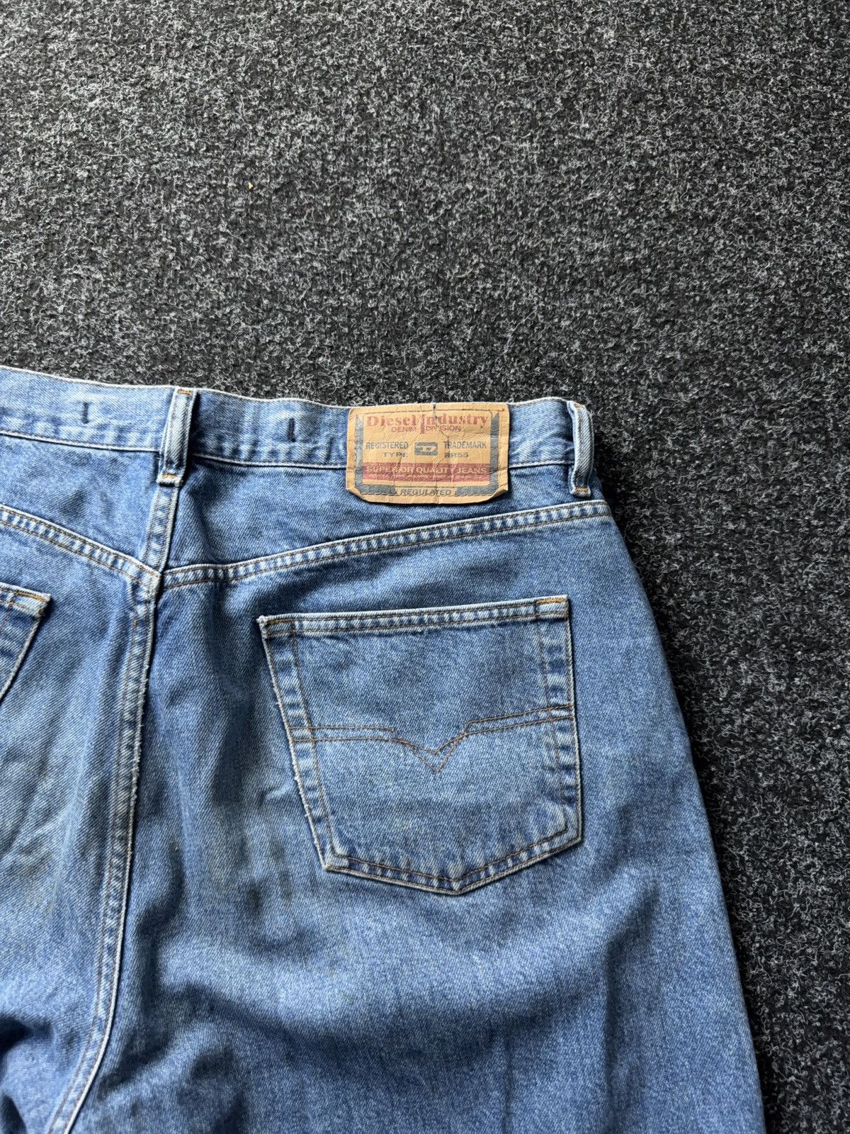 Diesel Vintage 90s Dirty Distressed Diesel Industry Italy Jeans W38 Size US 38 / EU 54 - 16 Thumbnail