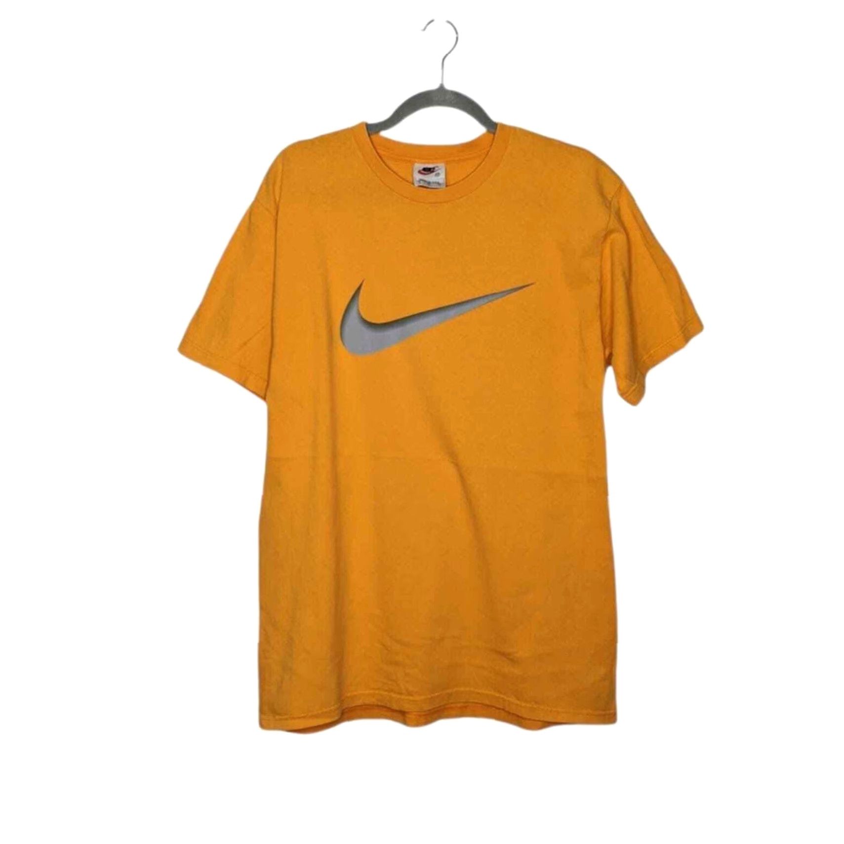 Nike VINTAGE Nike TShirt Shirt 90s Y2K Swoosh Center Big VTG Orange M Unisex Adults Mens Girls Womens Size US M / EU 48-50 / 2 - 2 Thumbnail