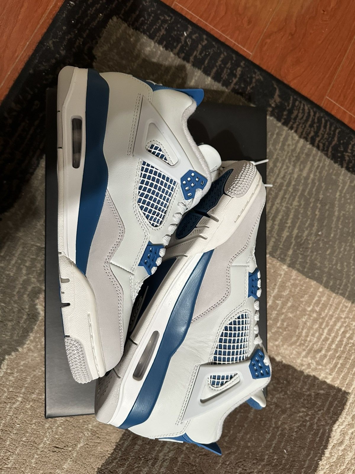 Jordan Brand AJ Retro 4 Military Blue Size US 7.5 / EU 40-41 - 6 Thumbnail
