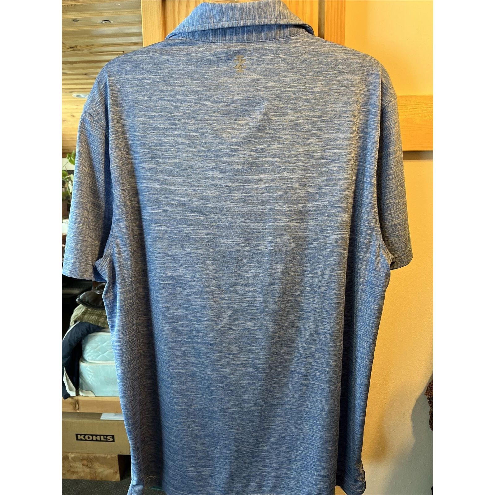Izod IZOD GOLF Men’s Size L Blue SS Button Polyester Polo Shirt Size US L / EU 52-54 / 3 - 11 Thumbnail