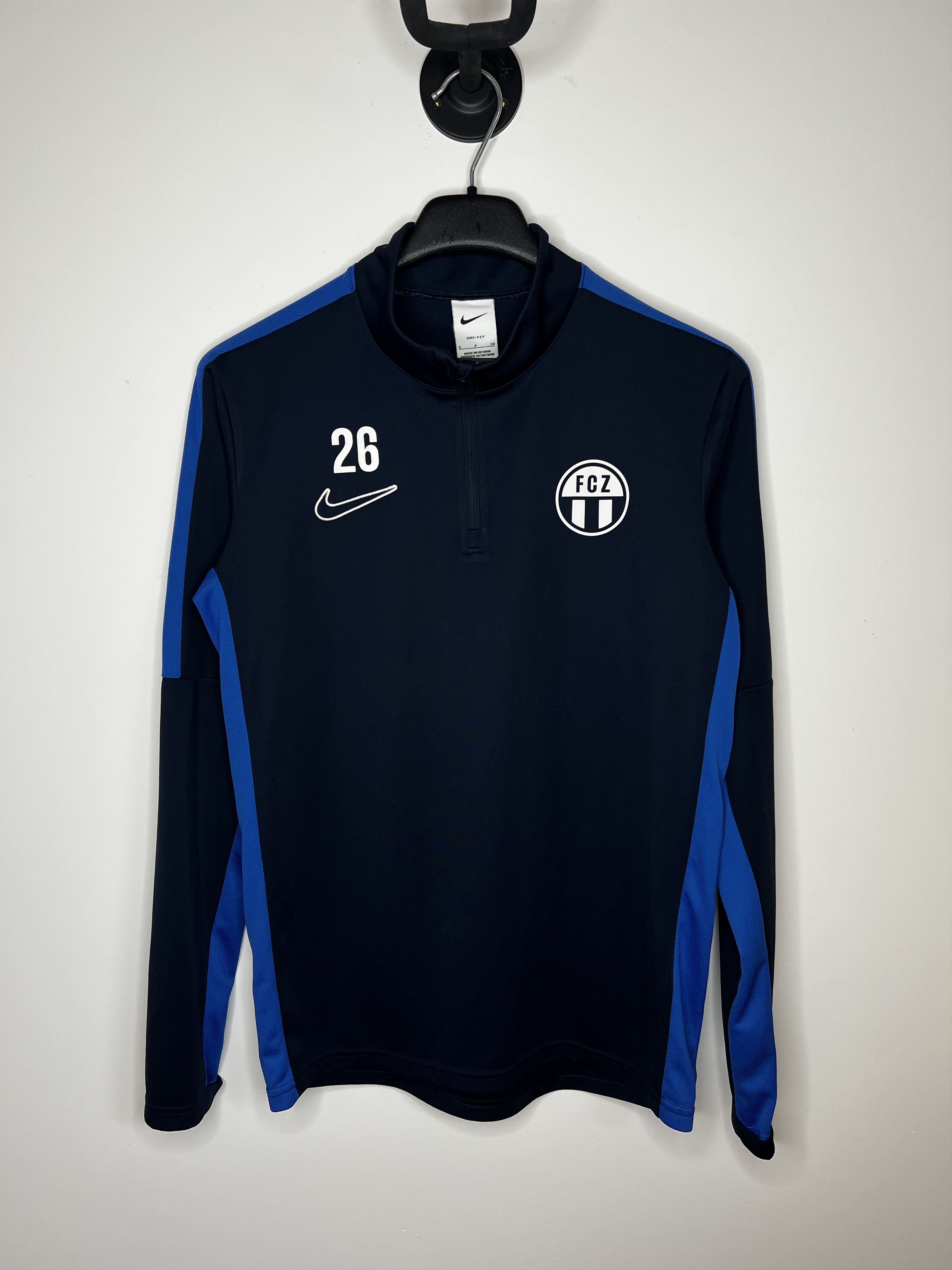 Nike FC ZURICH 2023 2024 TRAINING FOOTBALL SHIRT SOCCER JERSE Size US S / EU 44-46 / 1 - 1 Thumbnail