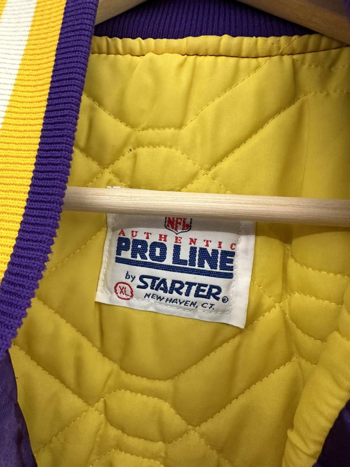 Starter × Vintage Vintage 80s NFL Minnesota Vikings Satin Bomber Jacket SizeXL Size US XL / EU 56 / 4 - 5 Thumbnail