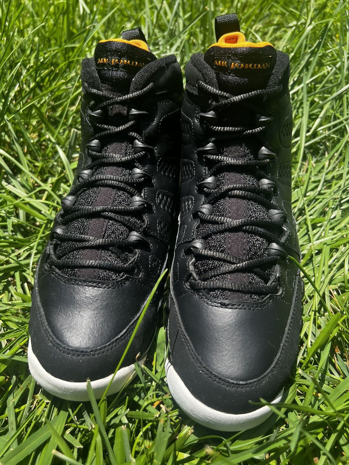 Jordan Brand CLEAN Air Jordan 9 size 7 Mens Citrus 2010 Retro shoes Size US 7 / EU 40 - 4 Thumbnail