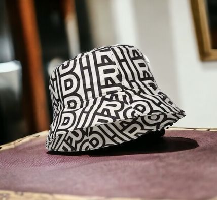 Fendi o1loc1c0824 Size: OS / Hat in Black/White Size ONE SIZE - 1 Preview