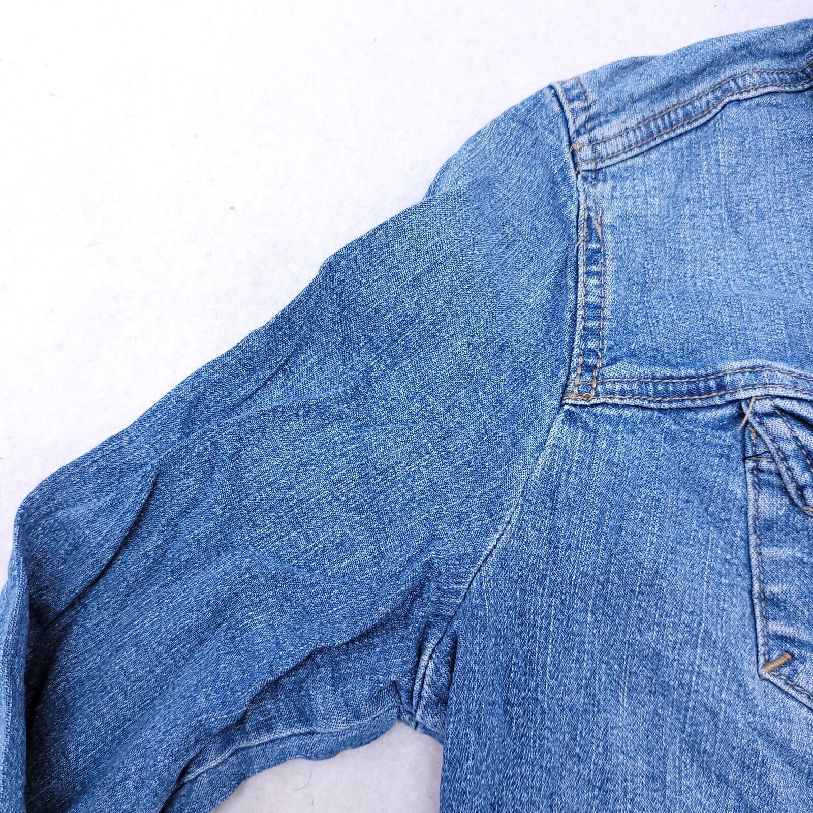 St. Johns Bay St Johns Bay Button Up Jean Jacket Womens Size Small S Blue Size S / US 4 / IT 40 - 4 Thumbnail
