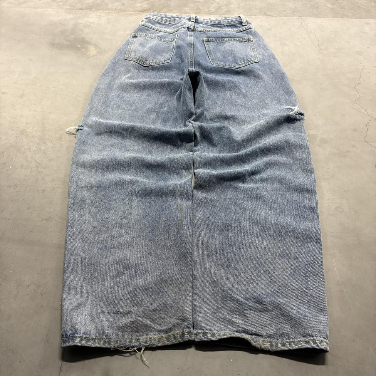 Vintage Crazy Vintage Y2K/2000s Baggy Ripped Cider Medium Wash Denim Jeans! Size US 26 / EU 42 - 4 Thumbnail