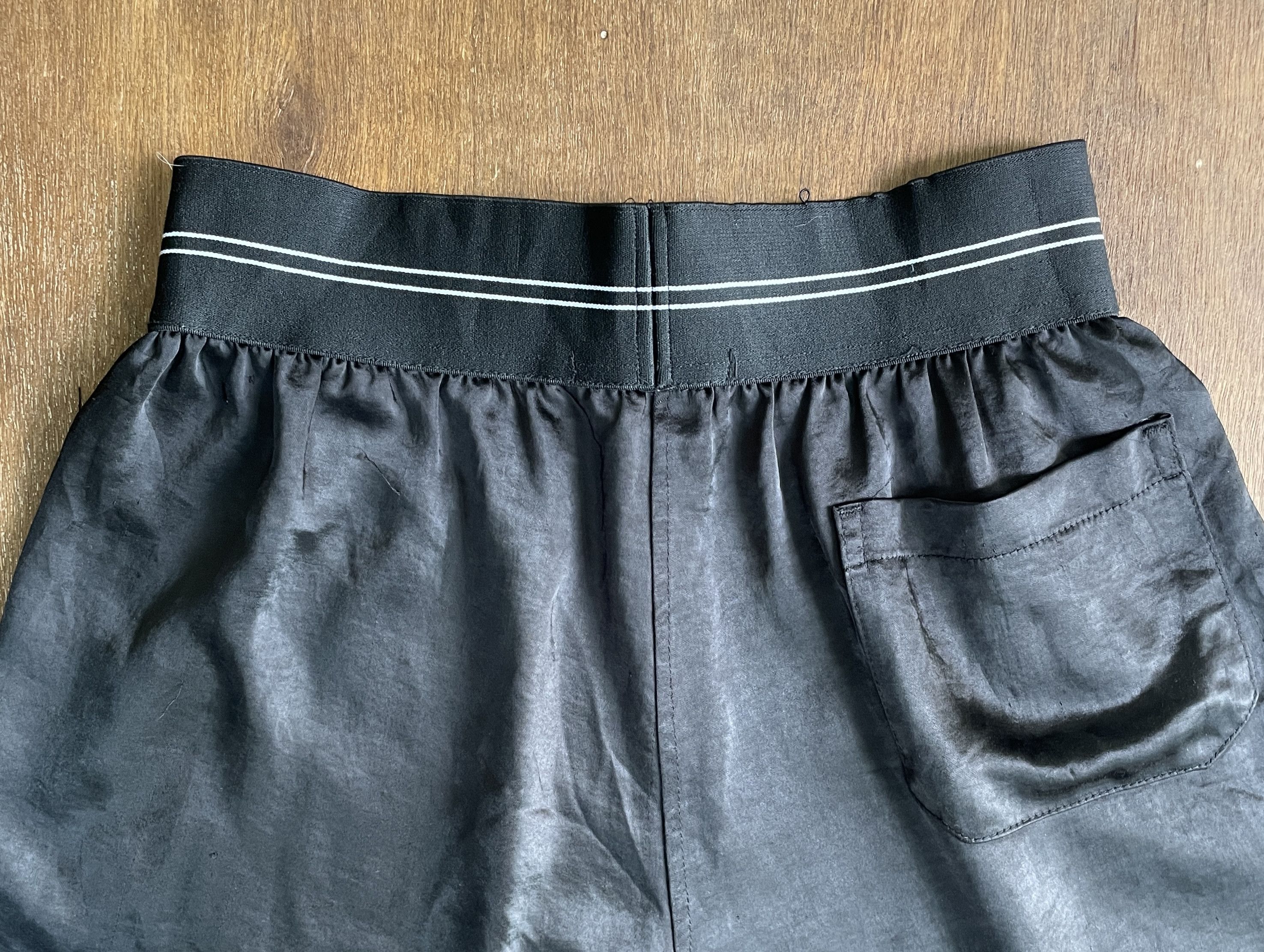 Helmut Lang HELMUT LANG Black Elastic Waist Shorts Size US 26 / EU 42 - 8 Thumbnail