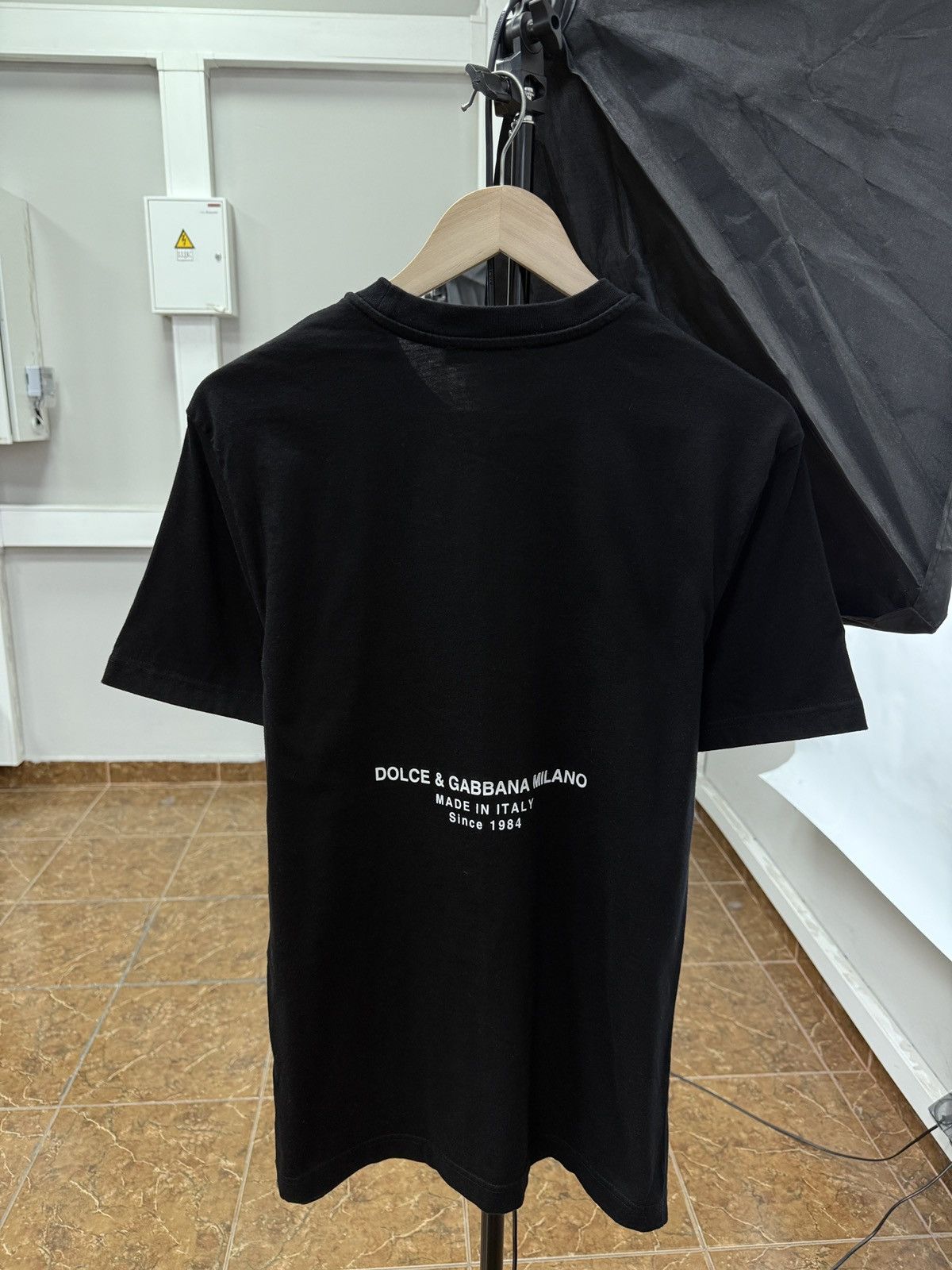Dolce & Gabbana 🇮🇹 Sfera Ebbasta Dolce & Gabbana Milano T-Shirt Made in Italy Size US M / EU 48-50 / 2 - 2 Thumbnail