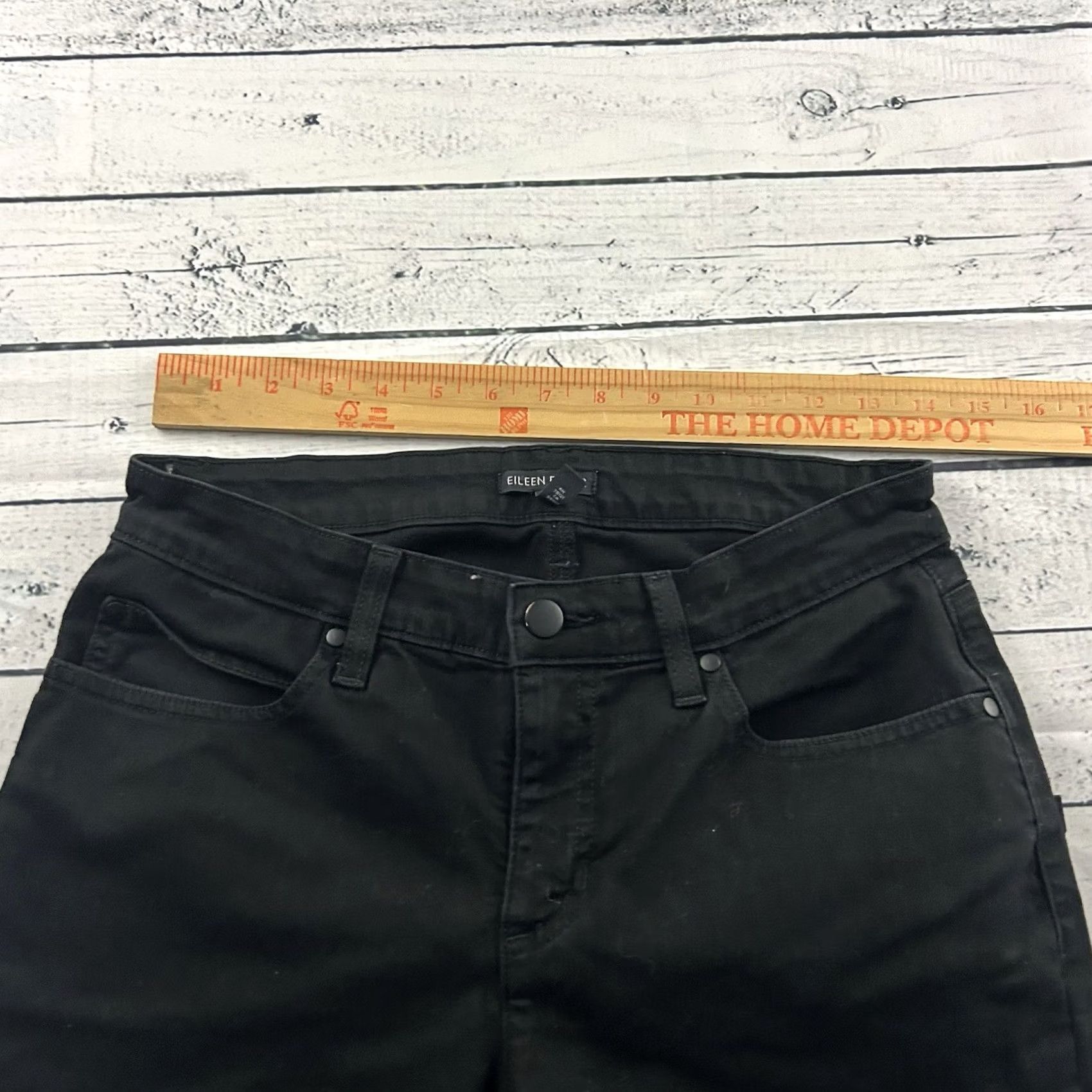 Eileen Fisher Eileen Fisher Black Denim Ankle Jeans Women's 4 Jeans Black Denim Ankle Eileen Fisher Womens 4 Size 27" / US 4 / IT 40 - 3 Thumbnail