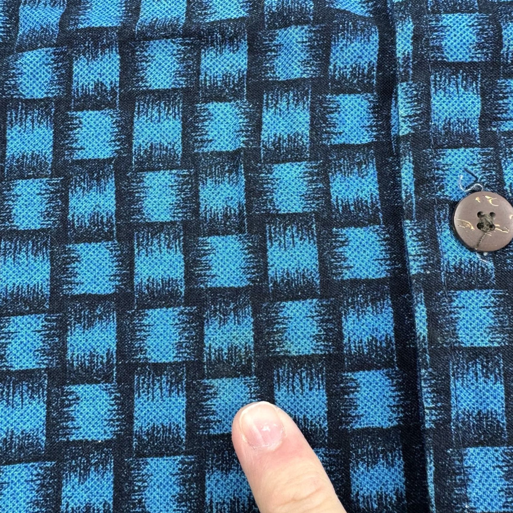 Vintage VINTAGE No Boundaries Shirt Adult Medium Blue Hipster Punk Baggy Y2K Tiki Button Up Size US M / EU 48-50 / 2 - 3 Thumbnail