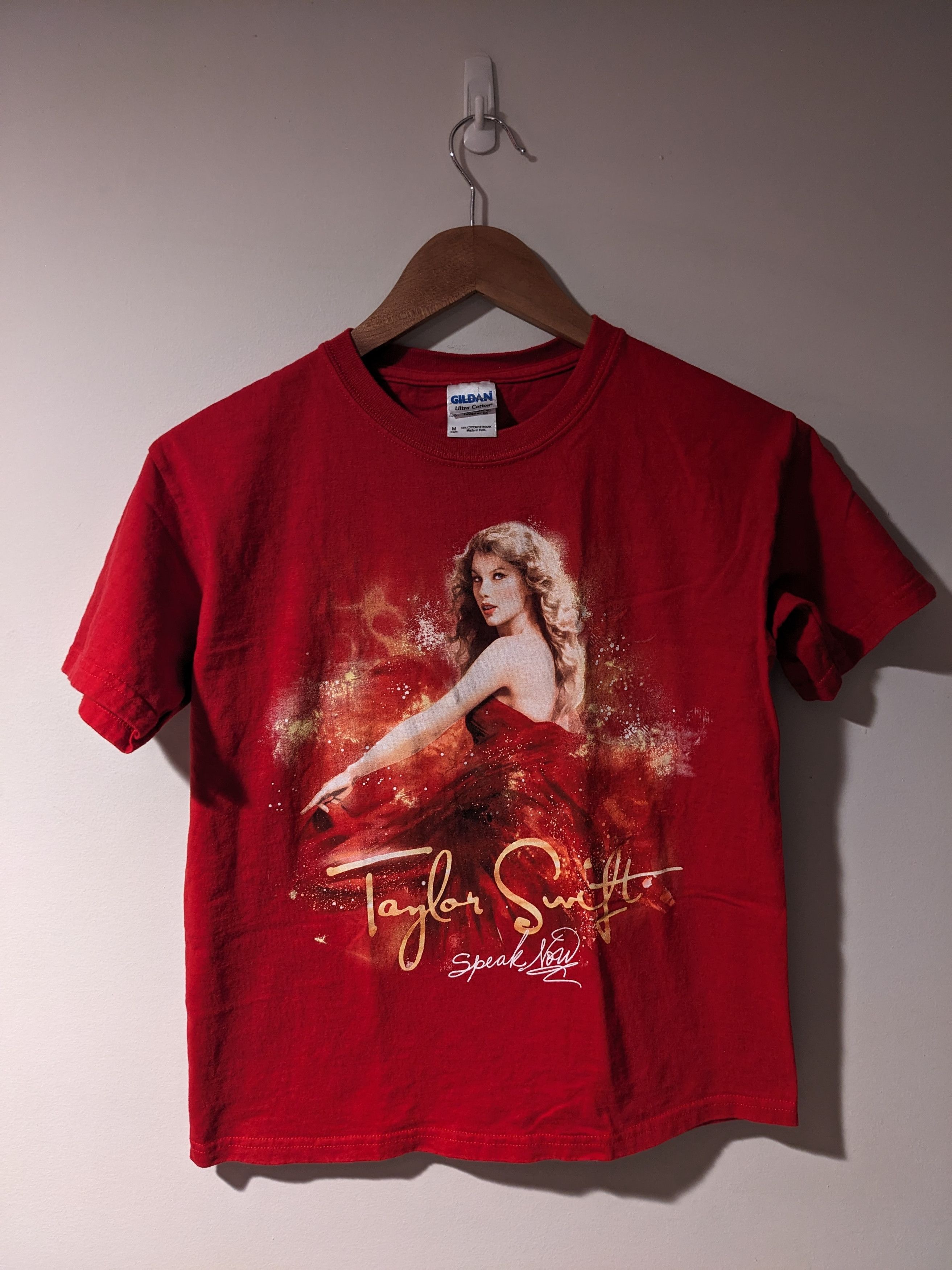 Band Tees Vintage 2010 Taylor Swift Speak Now Medium Youth T-Shirt Size US M / EU 48-50 / 2 - 1 Thumbnail