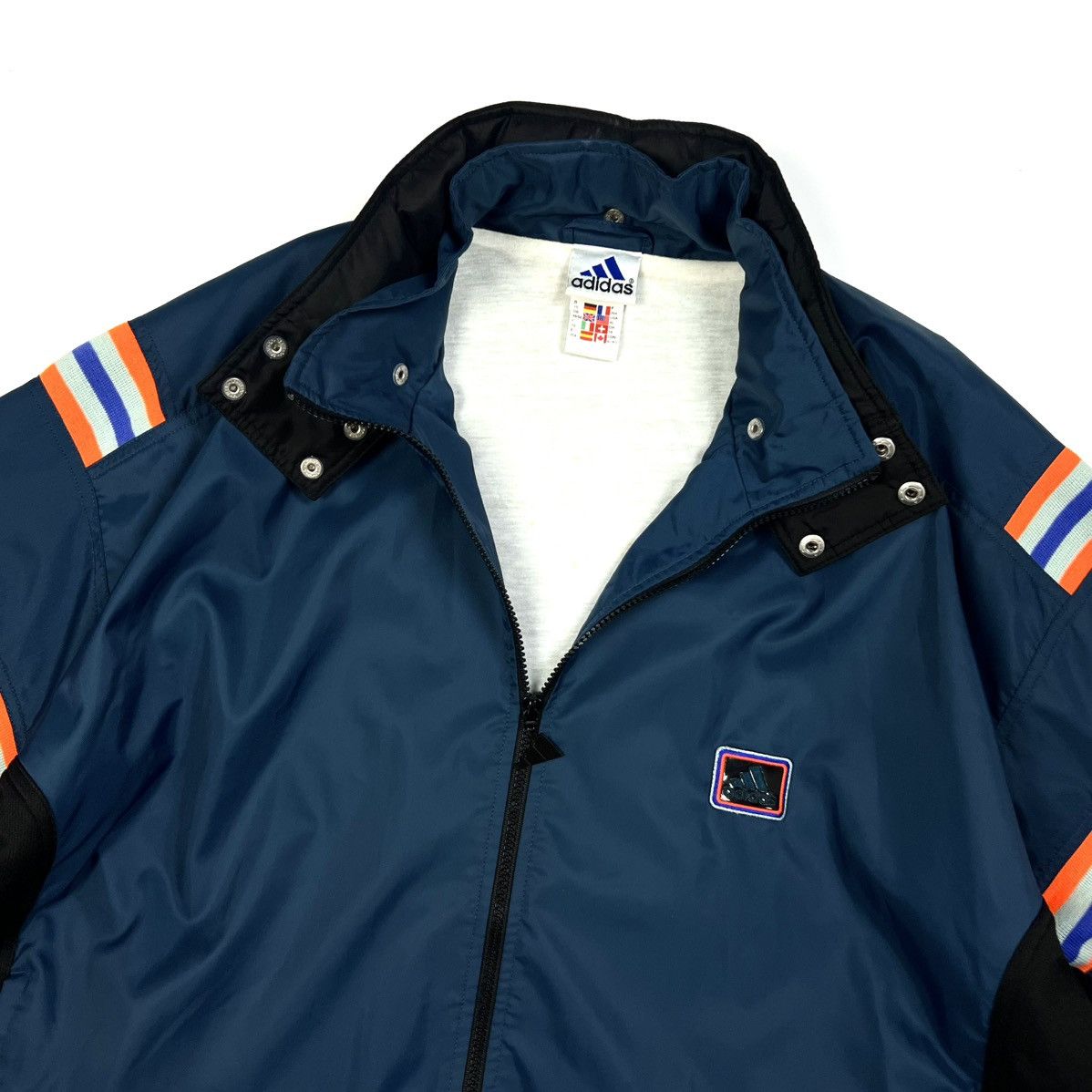 Adidas × Vintage Vintage Adidas Oversized Nylon Windbreaker Jacket Size XL Size US XL / EU 56 / 4 - 5 Thumbnail