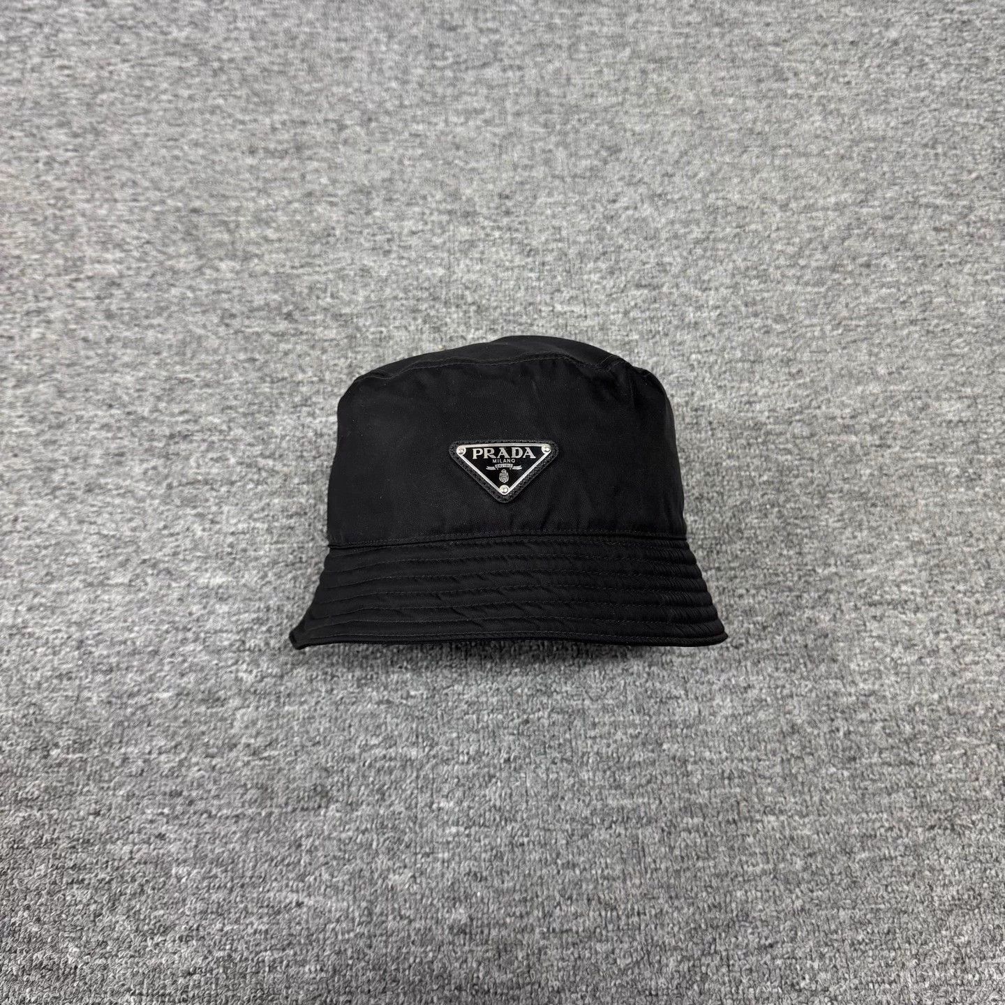 Prada Prada Nylon Triangle Logo Fisherman Hat M 99 New Size ONE SIZE - 1 Thumbnail