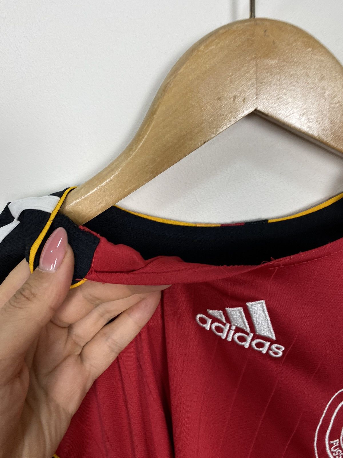 Vintage ADIDAS GERMANY FORMOTION MATCH WC 2006 Schweinsteiger Jersey Size US XL / EU 56 / 4 - 5 Thumbnail